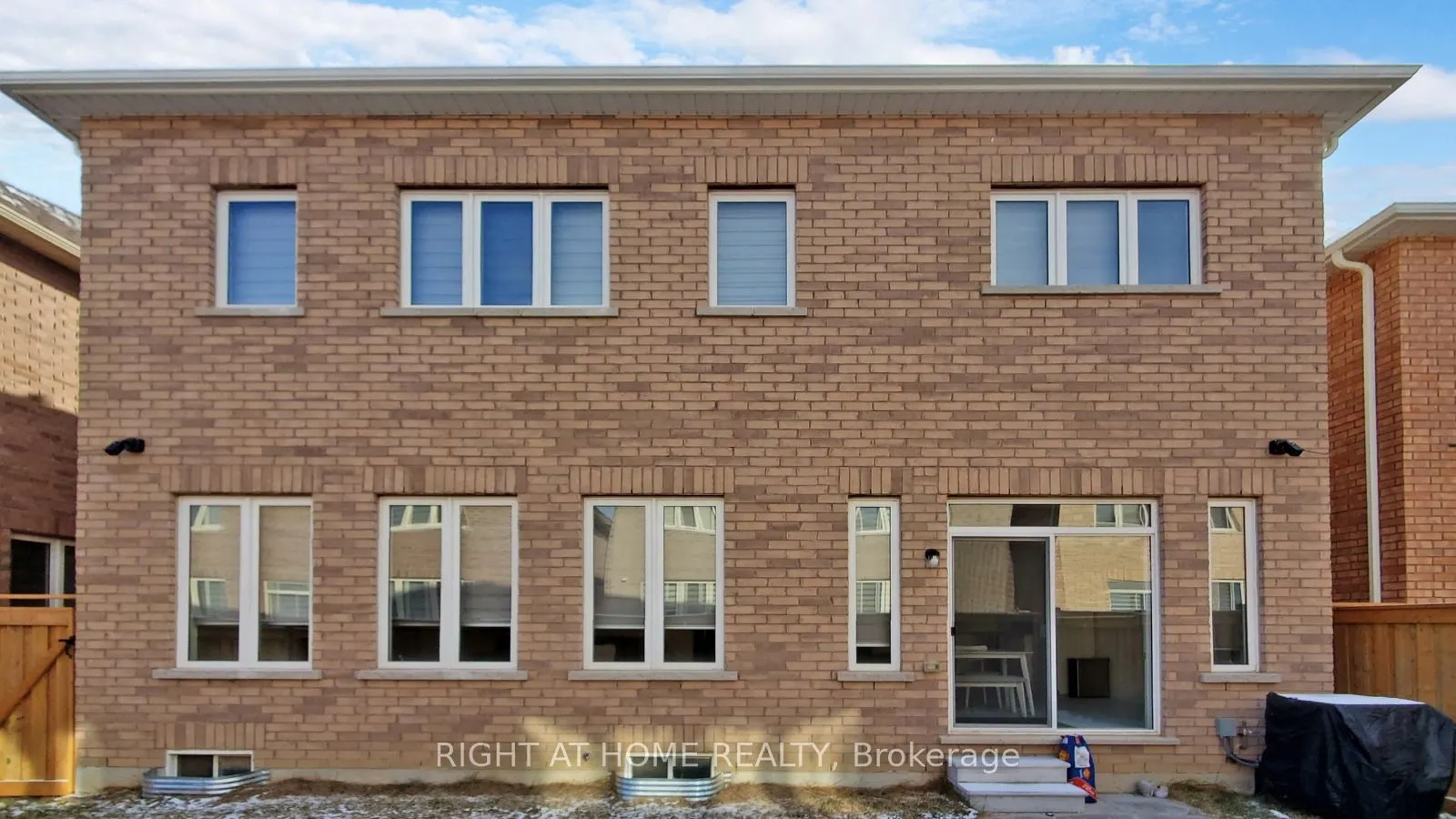 38 Elverton Crescent