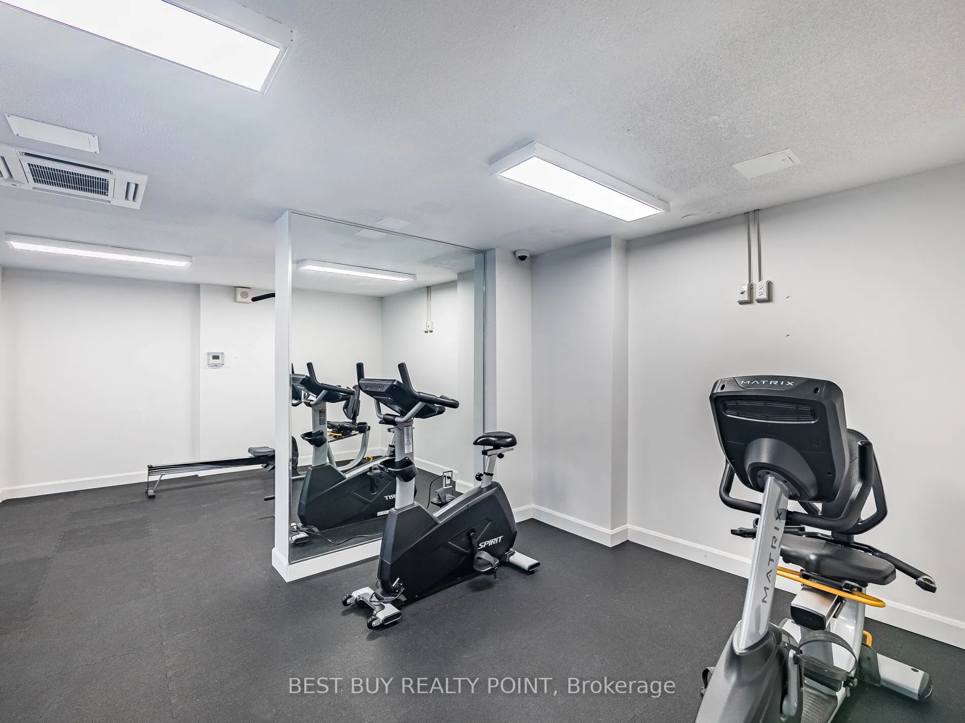 15 La Rose Avenue, #1007