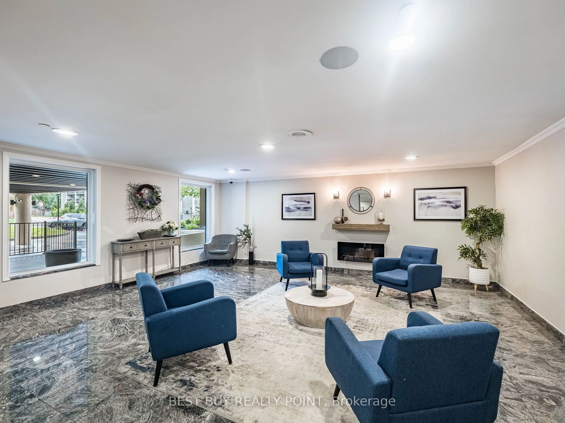15 La Rose Avenue, #1007