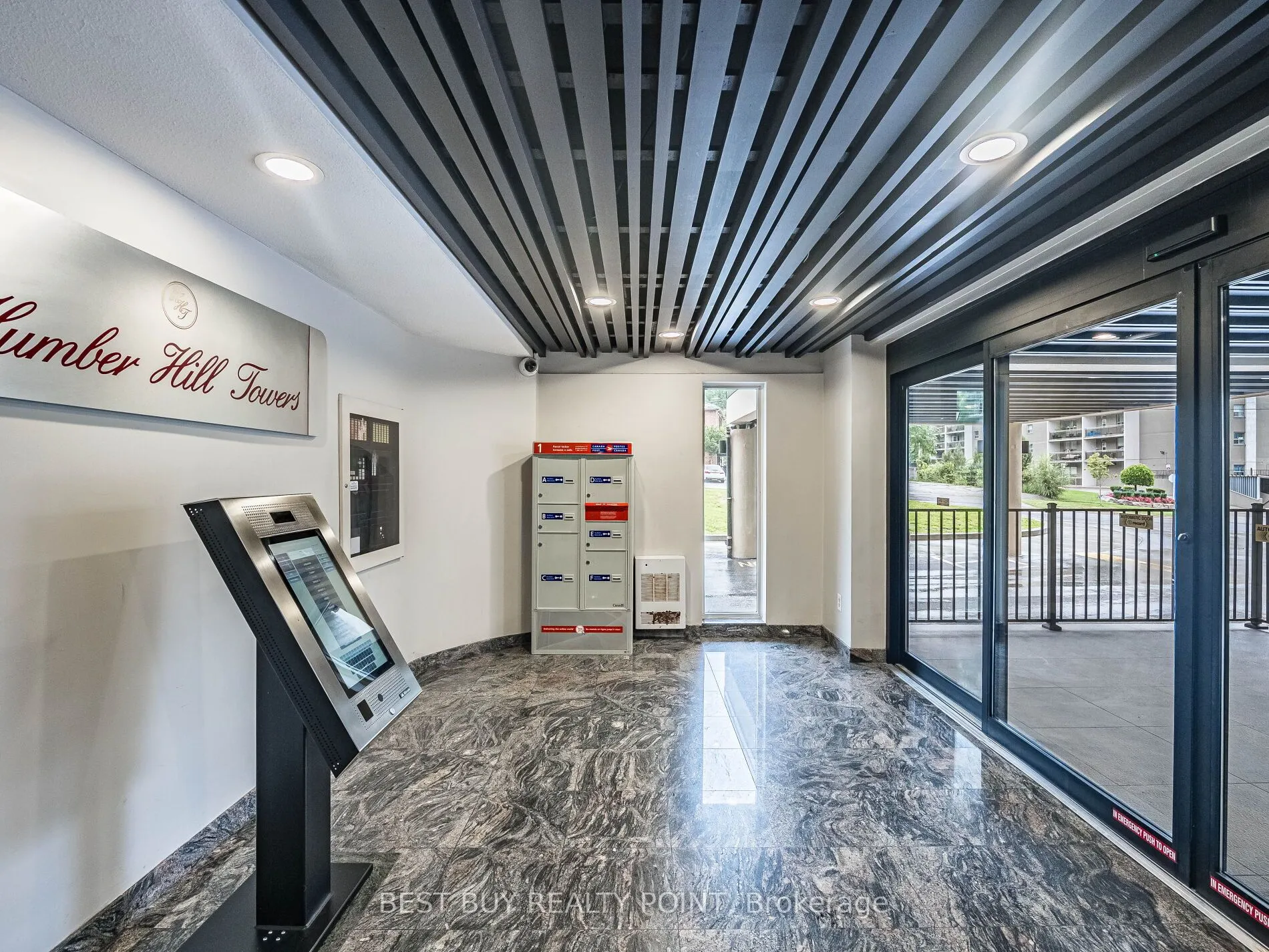 15 La Rose Avenue, #1007