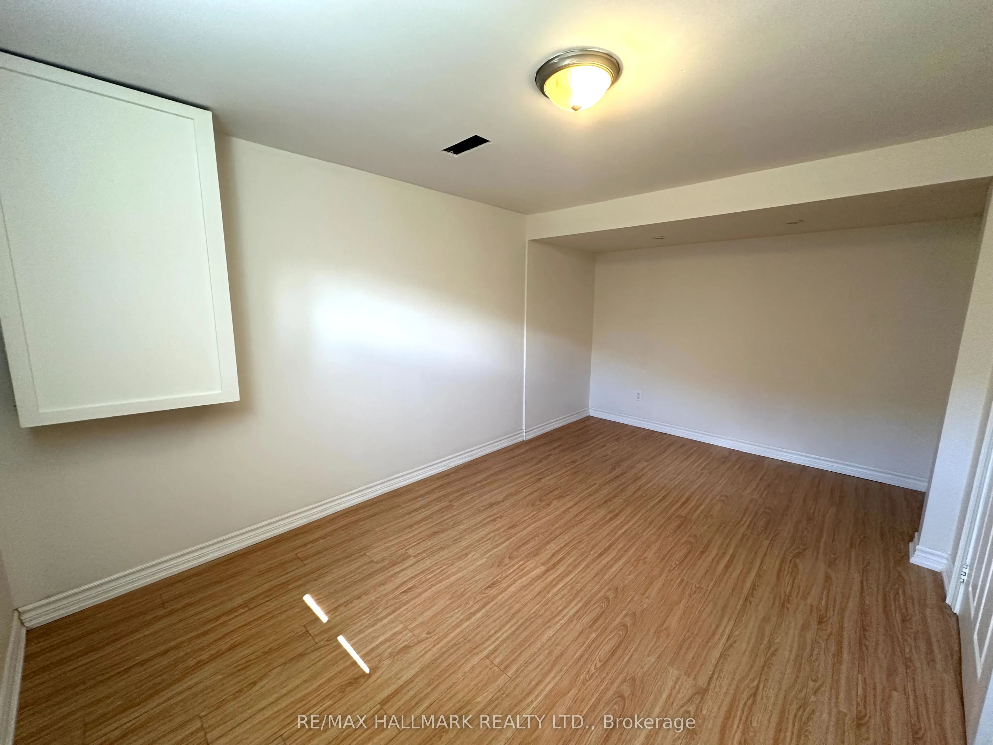 1198 Ingledene Drive