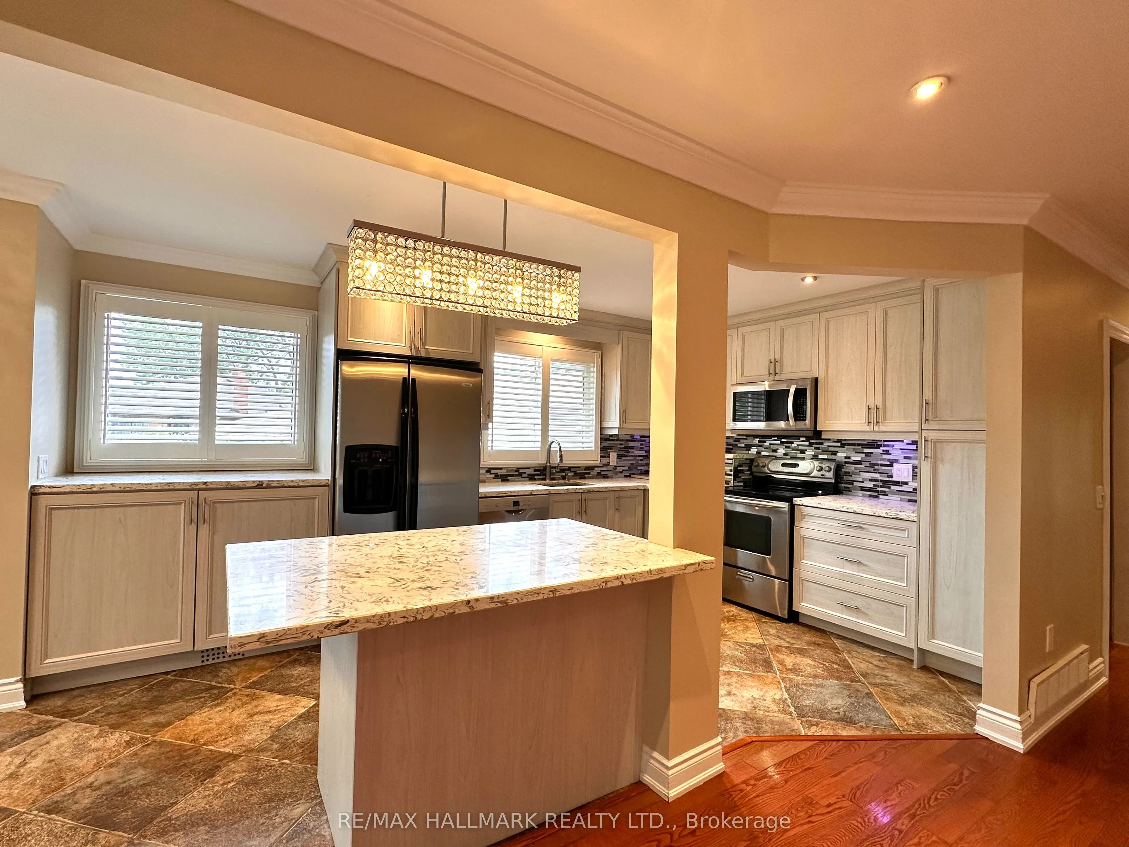 1198 Ingledene Drive