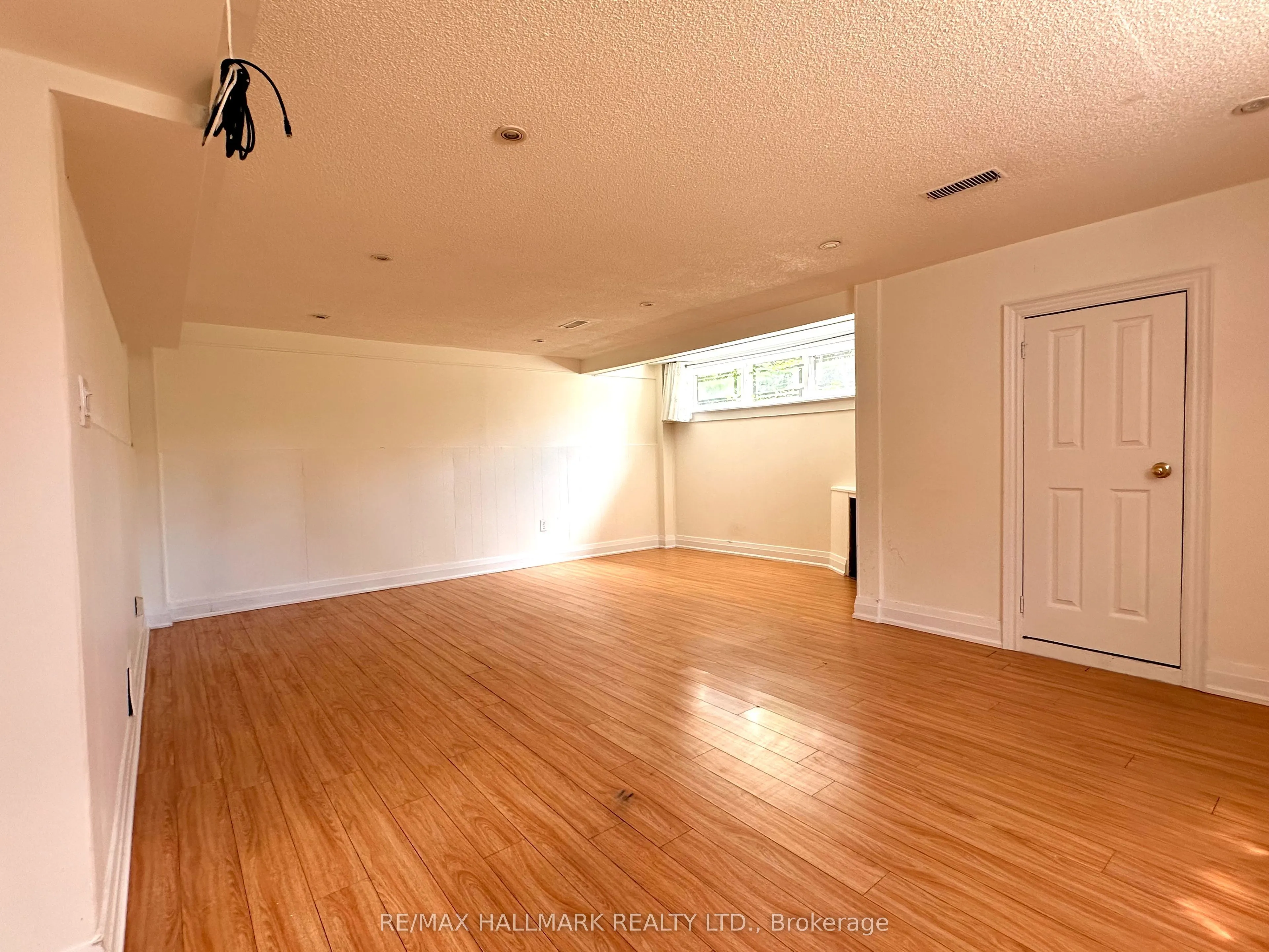 1198 Ingledene Drive