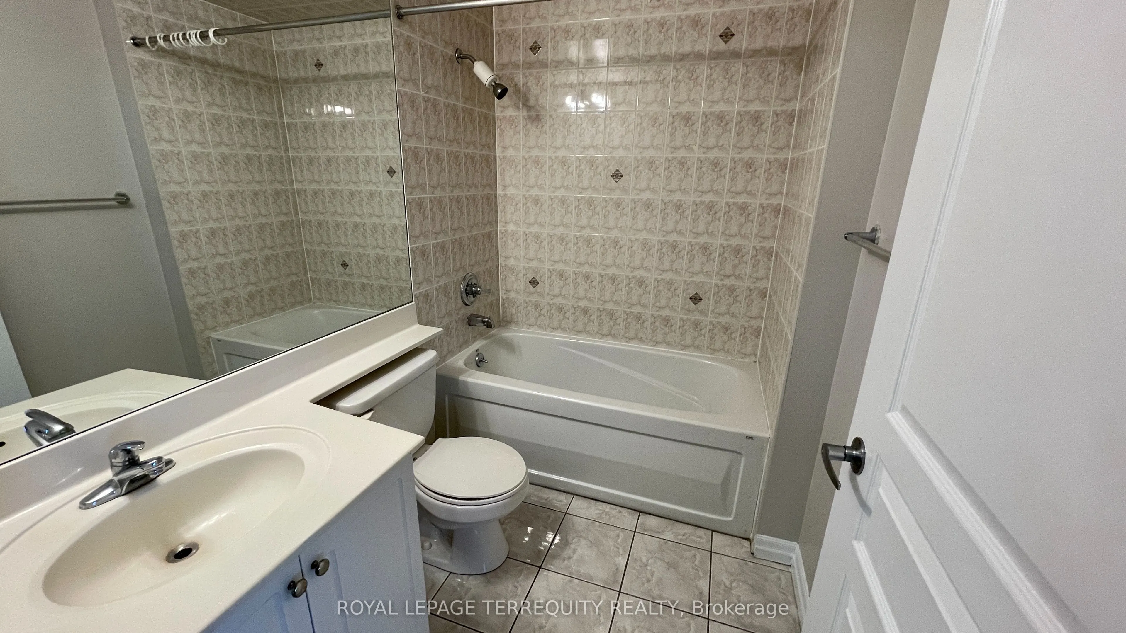 220 Burnhamthorpe Road W, #1003