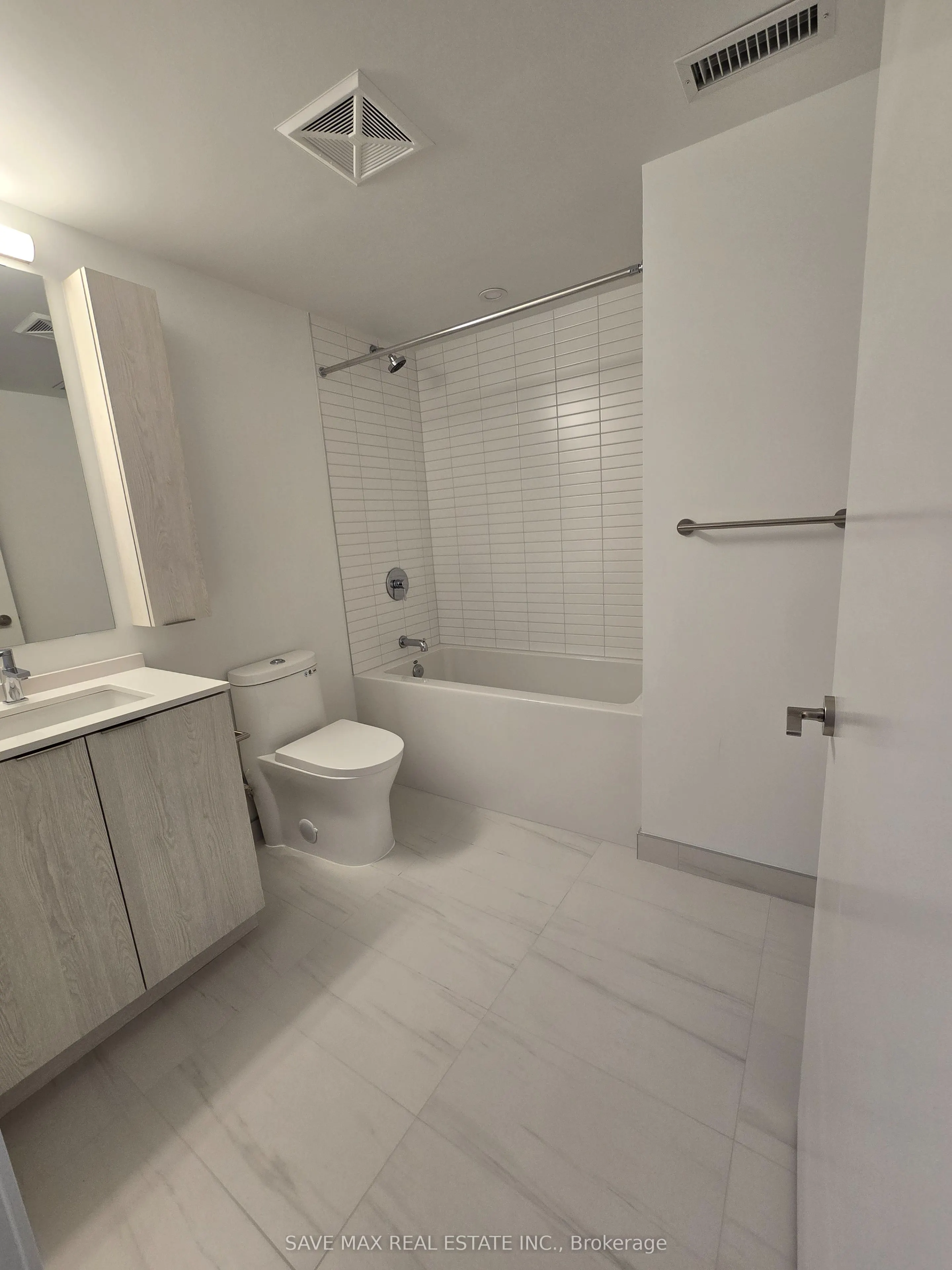 3009 NOVAR Road, #1016