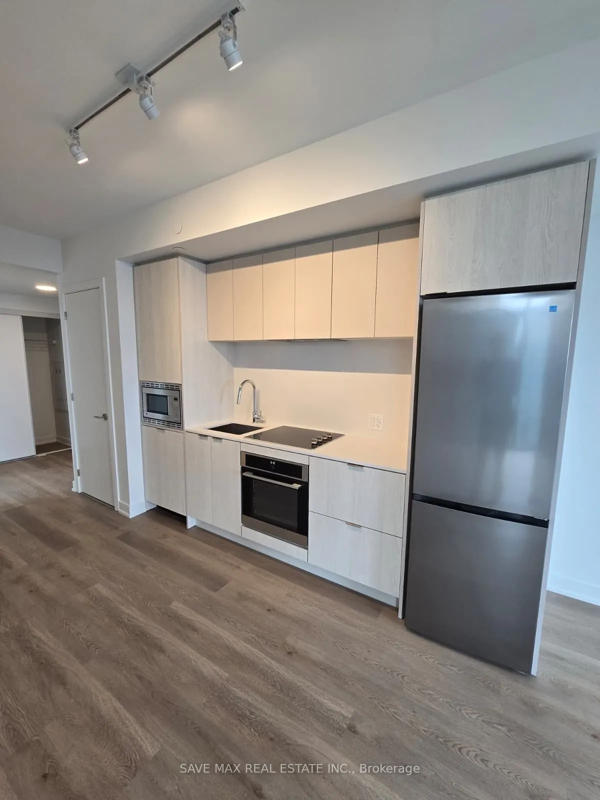 3009 NOVAR Road, #1016