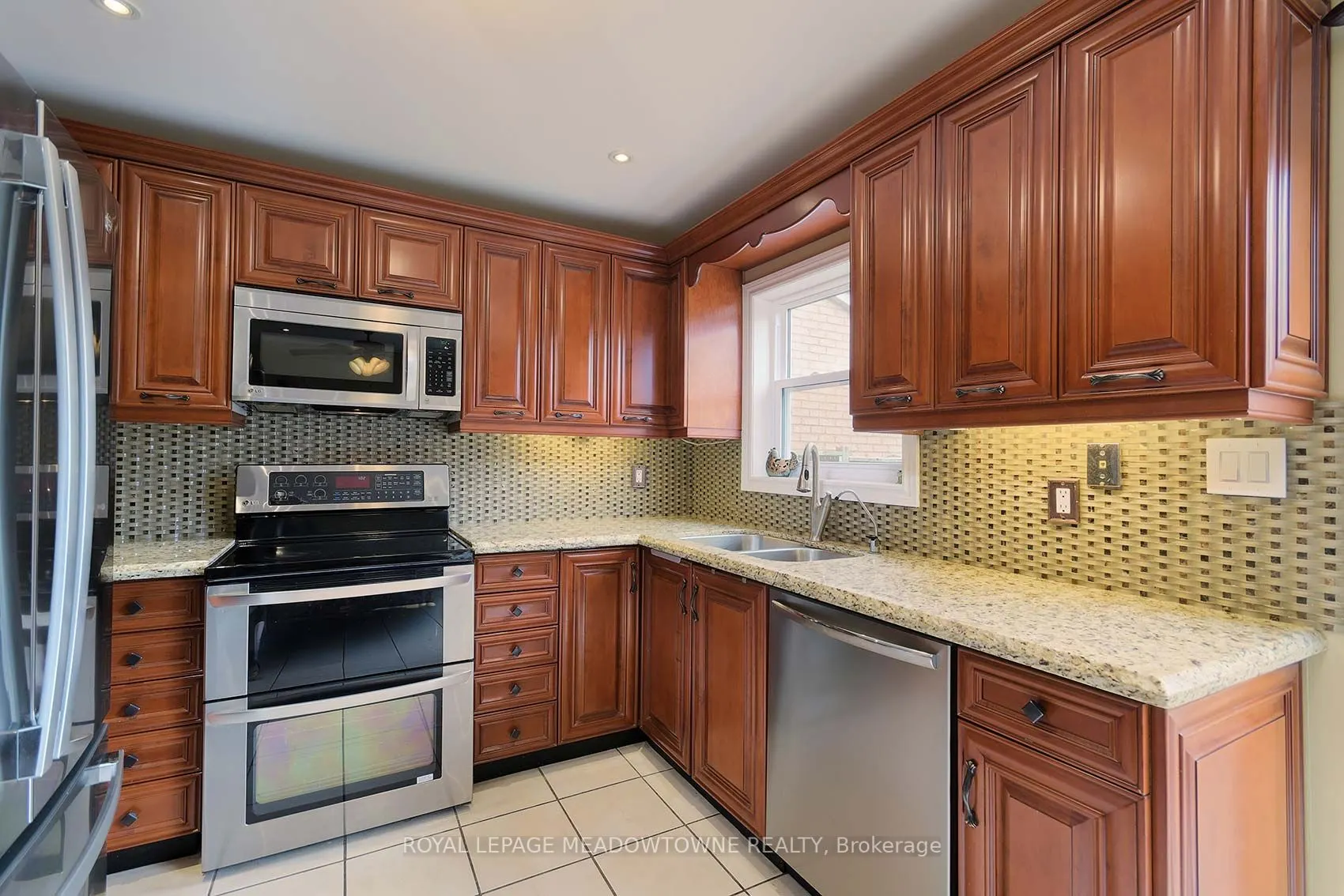 6521 Sapling Trail