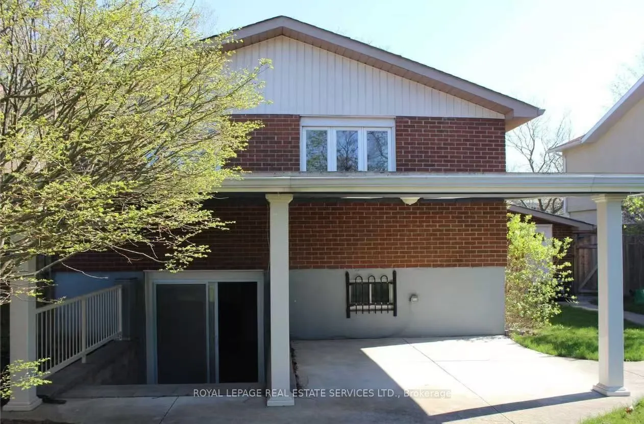 393 Mississauga Valley Boulevard