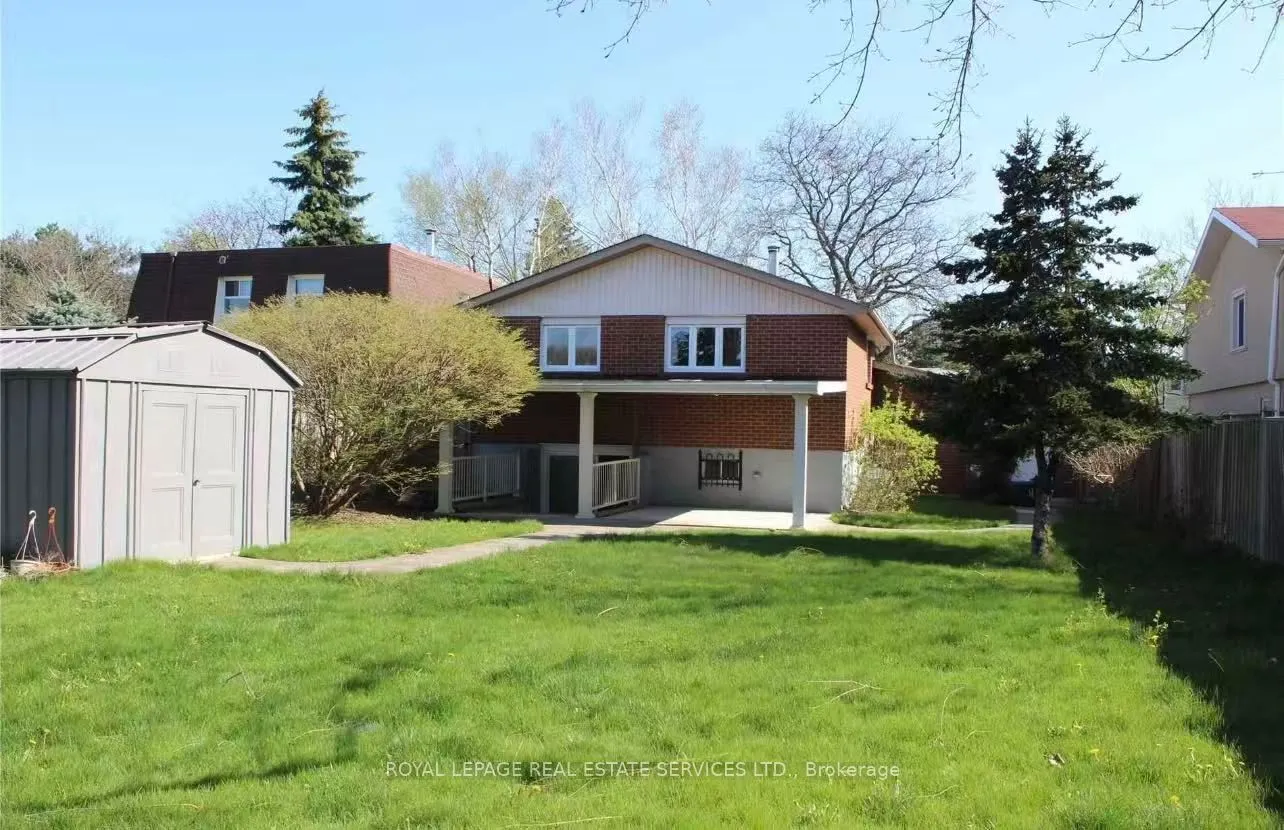 393 Mississauga Valley Boulevard