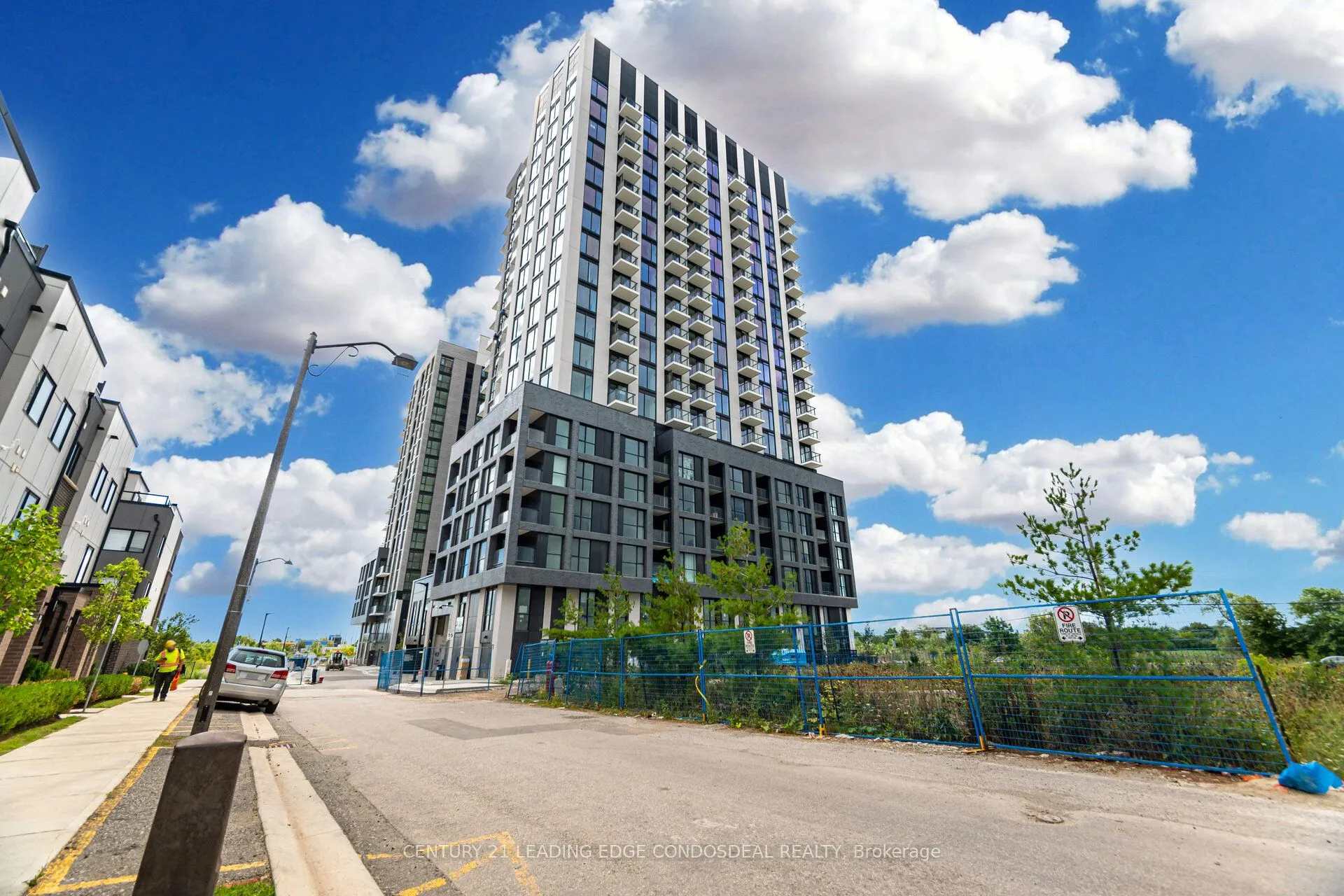 3079 Trafalgar Road, #803