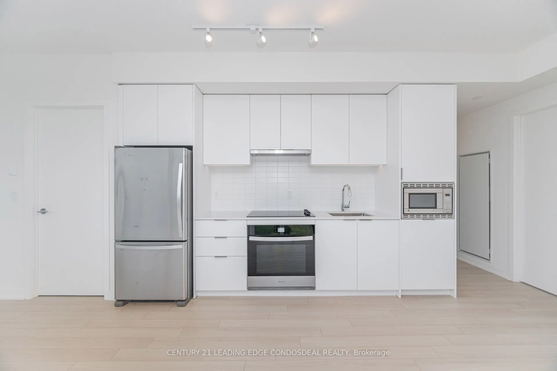 3079 Trafalgar Road, #803
