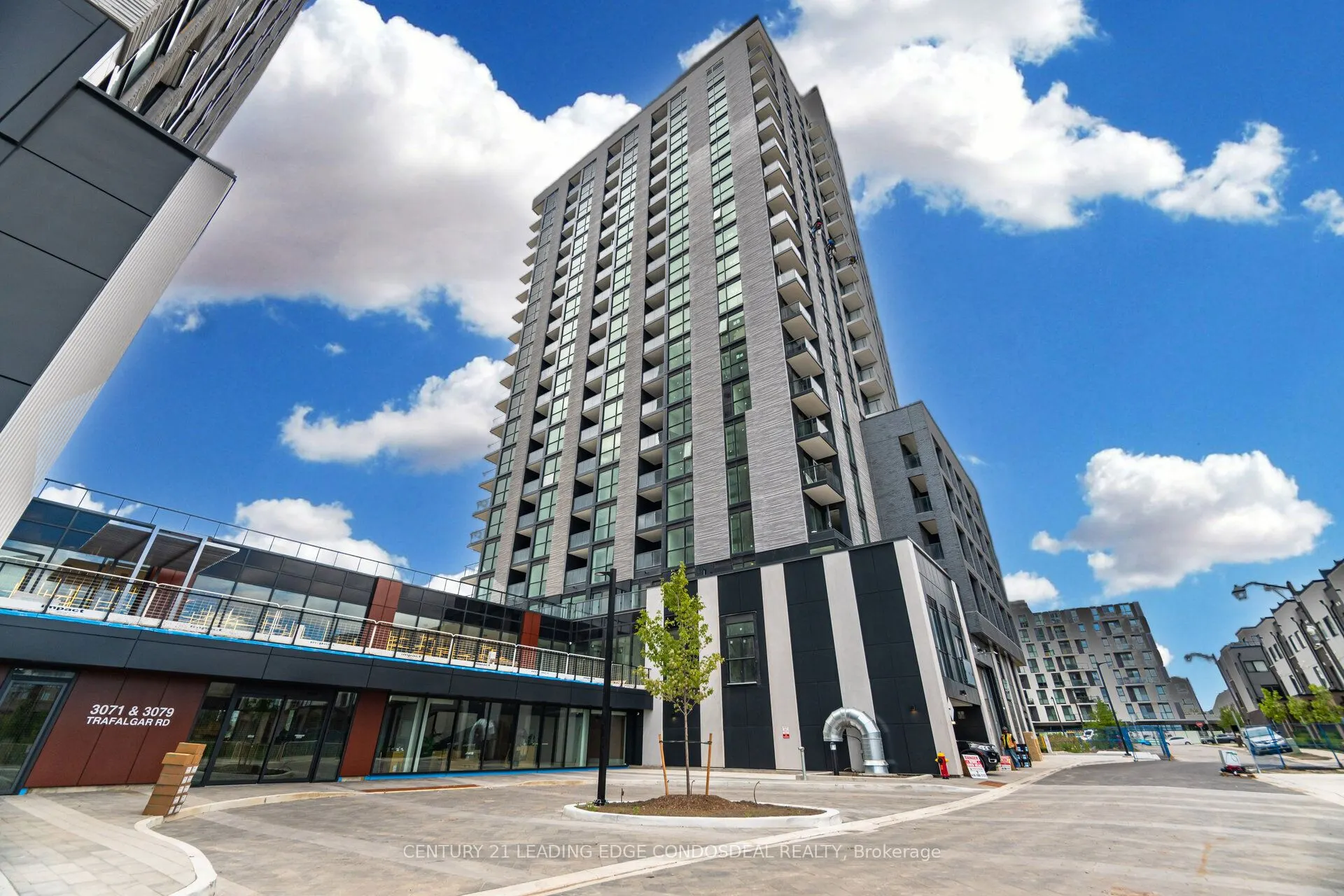 3079 Trafalgar Road, #803