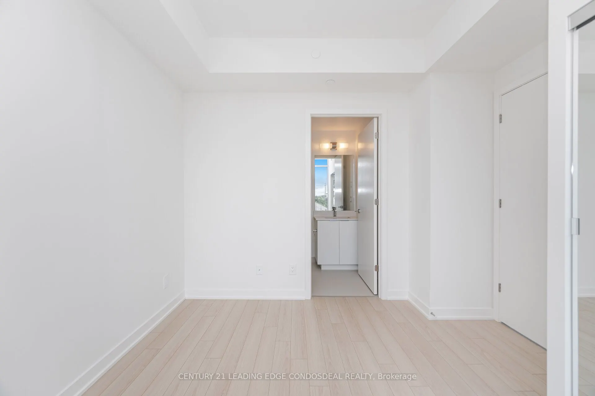 3079 Trafalgar Road, #803