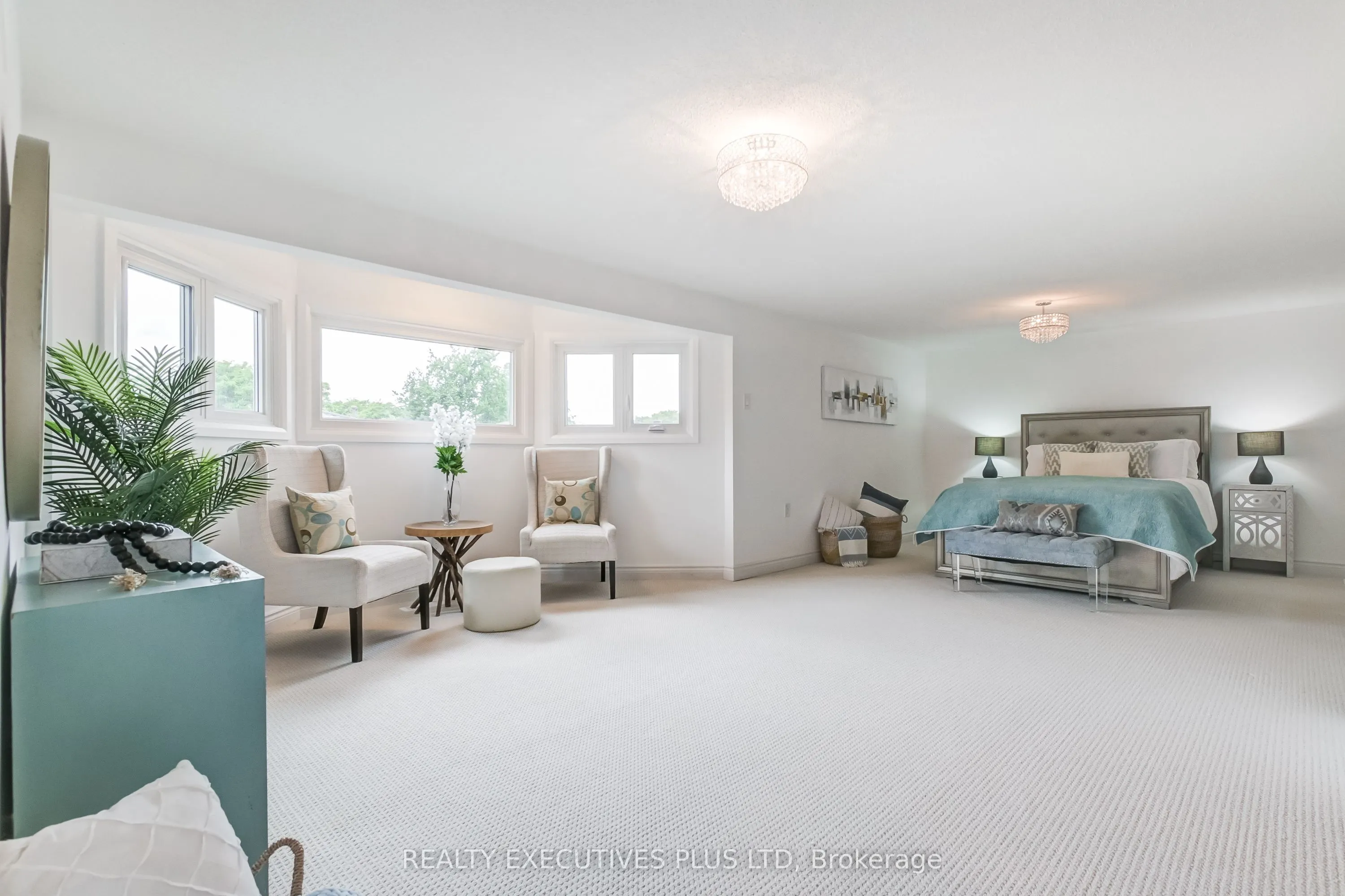 6982 Danton Promenade