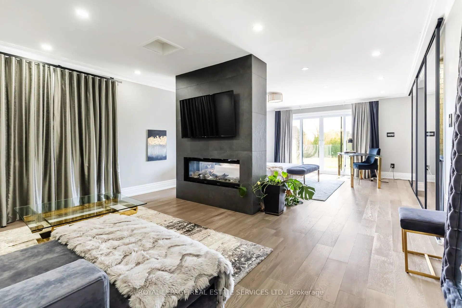 12 Julian Drive