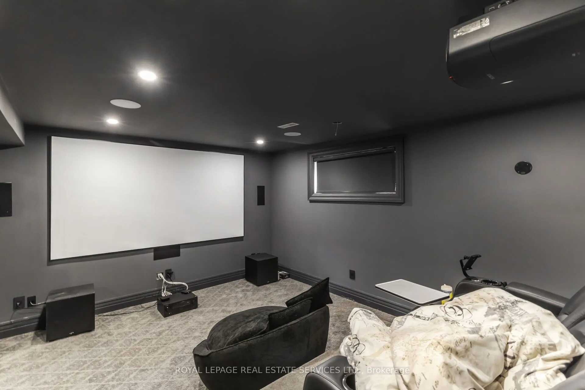 12 Julian Drive