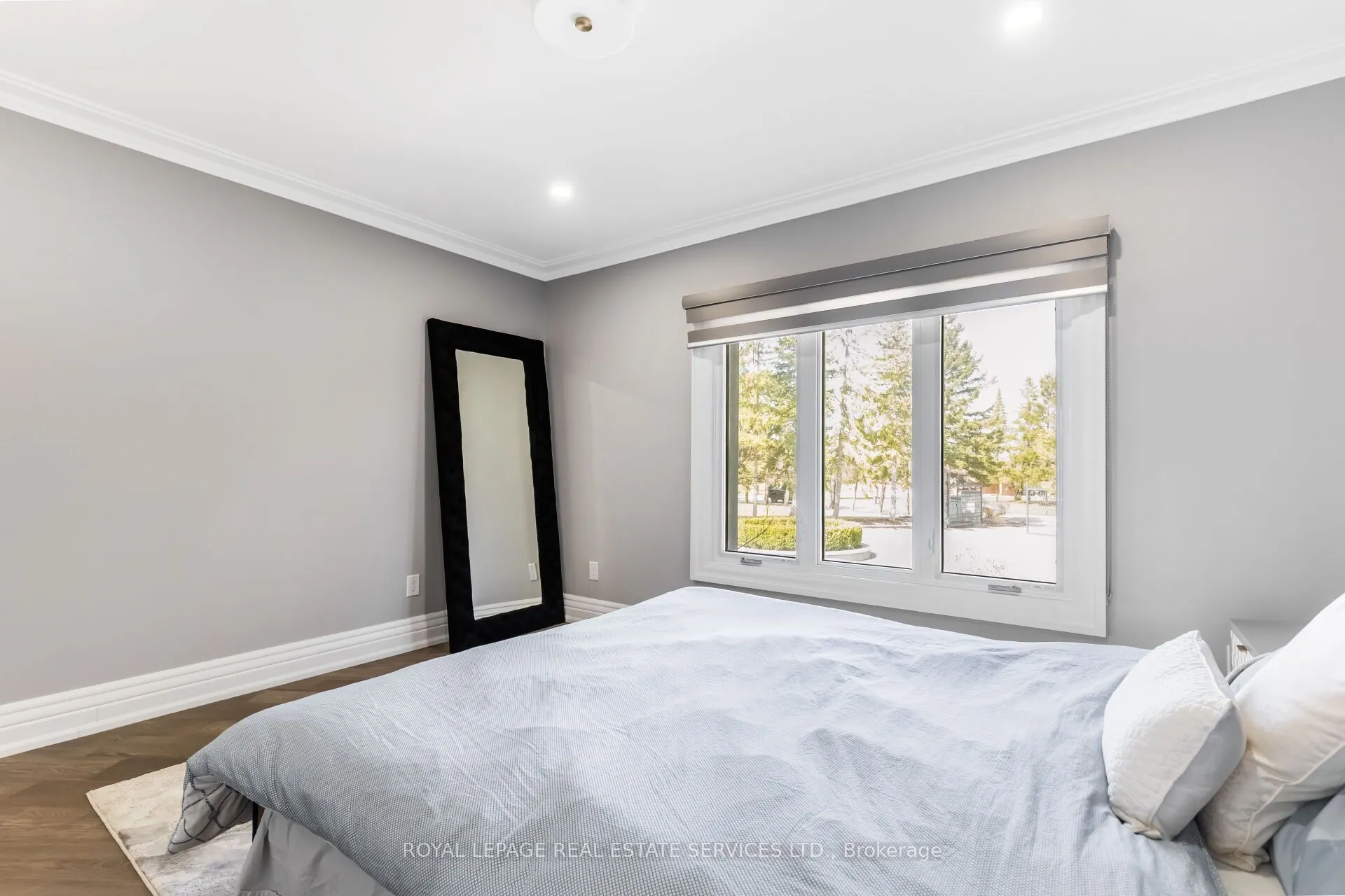 12 Julian Drive