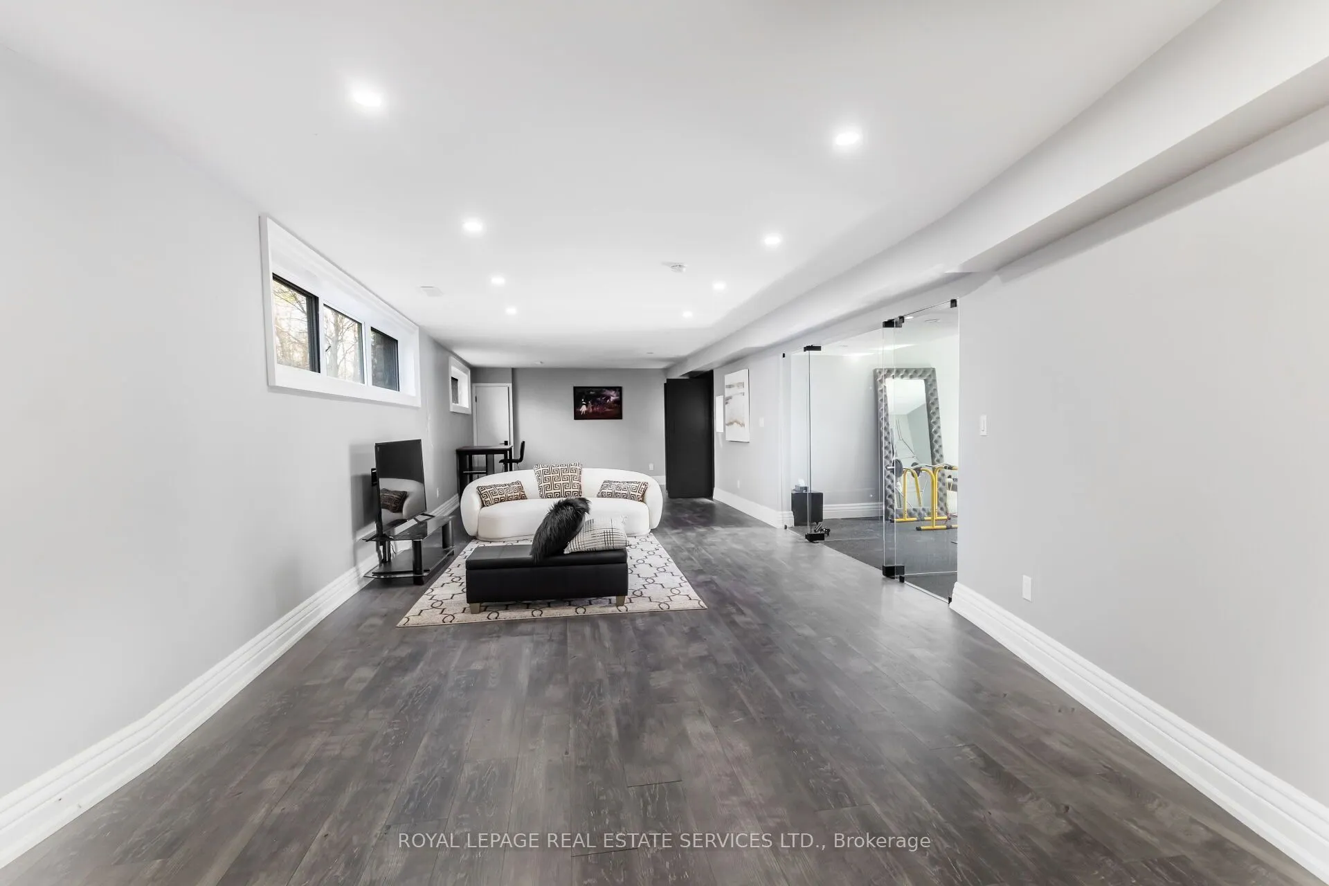 12 Julian Drive