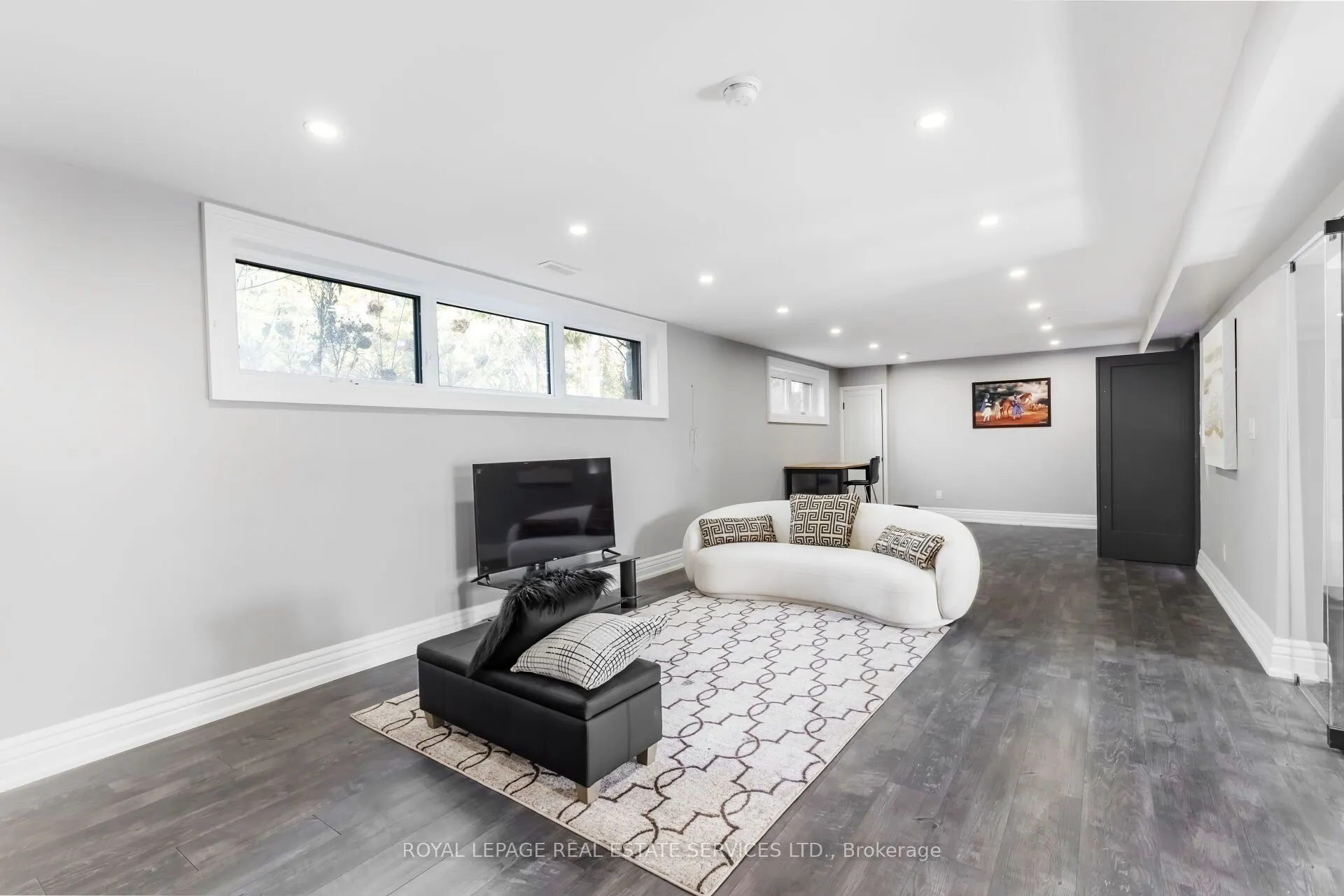 12 Julian Drive