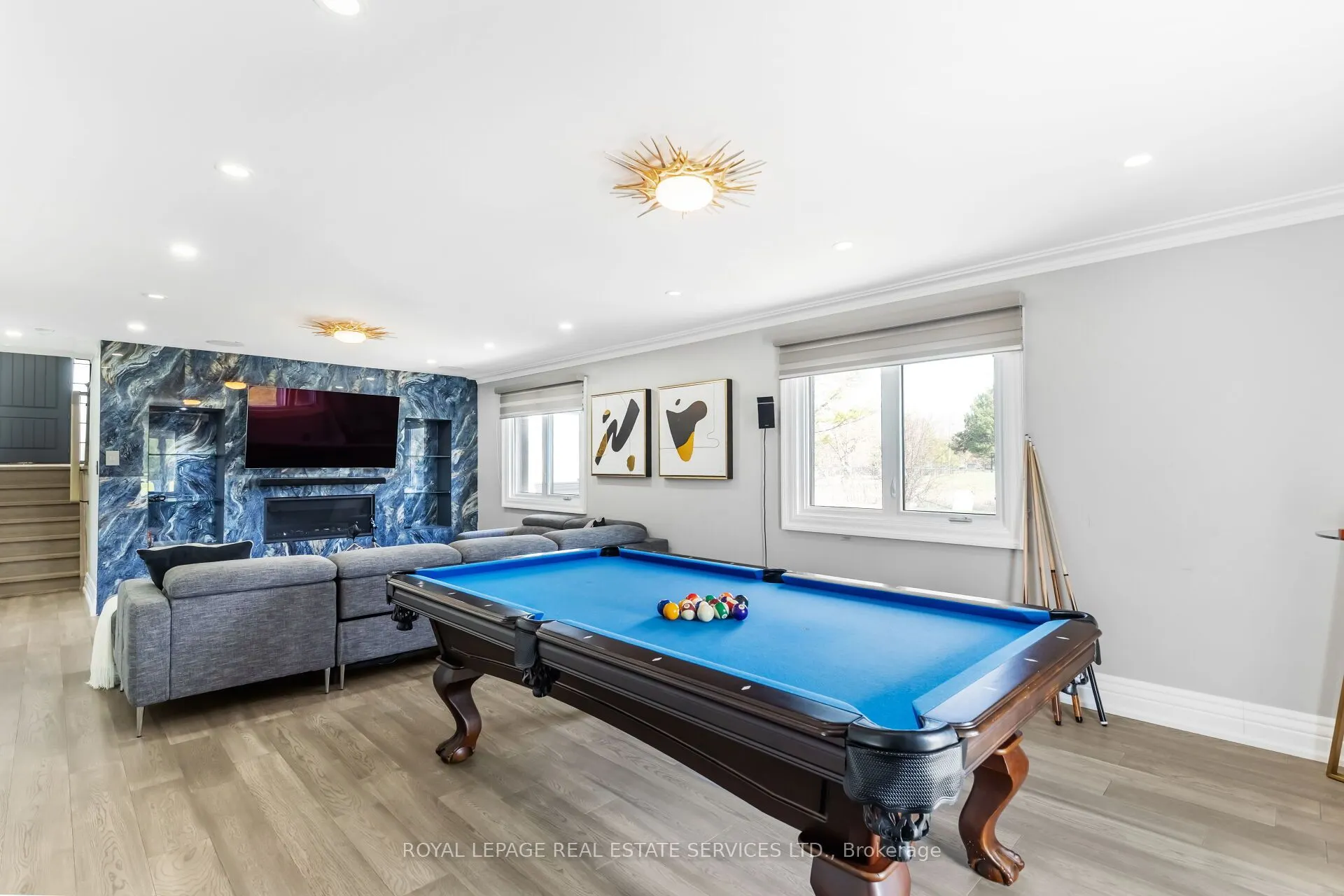 12 Julian Drive