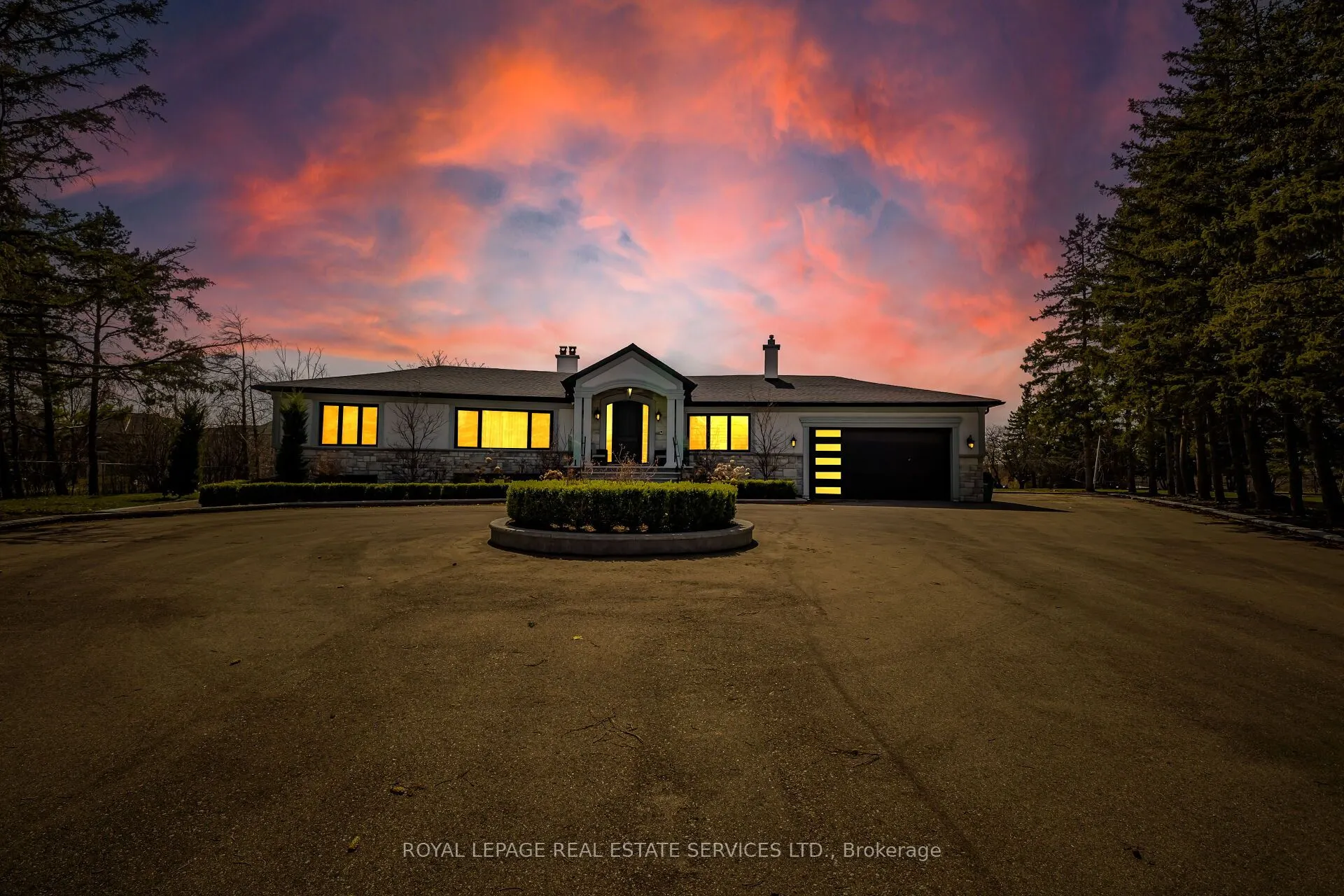 12 Julian Drive