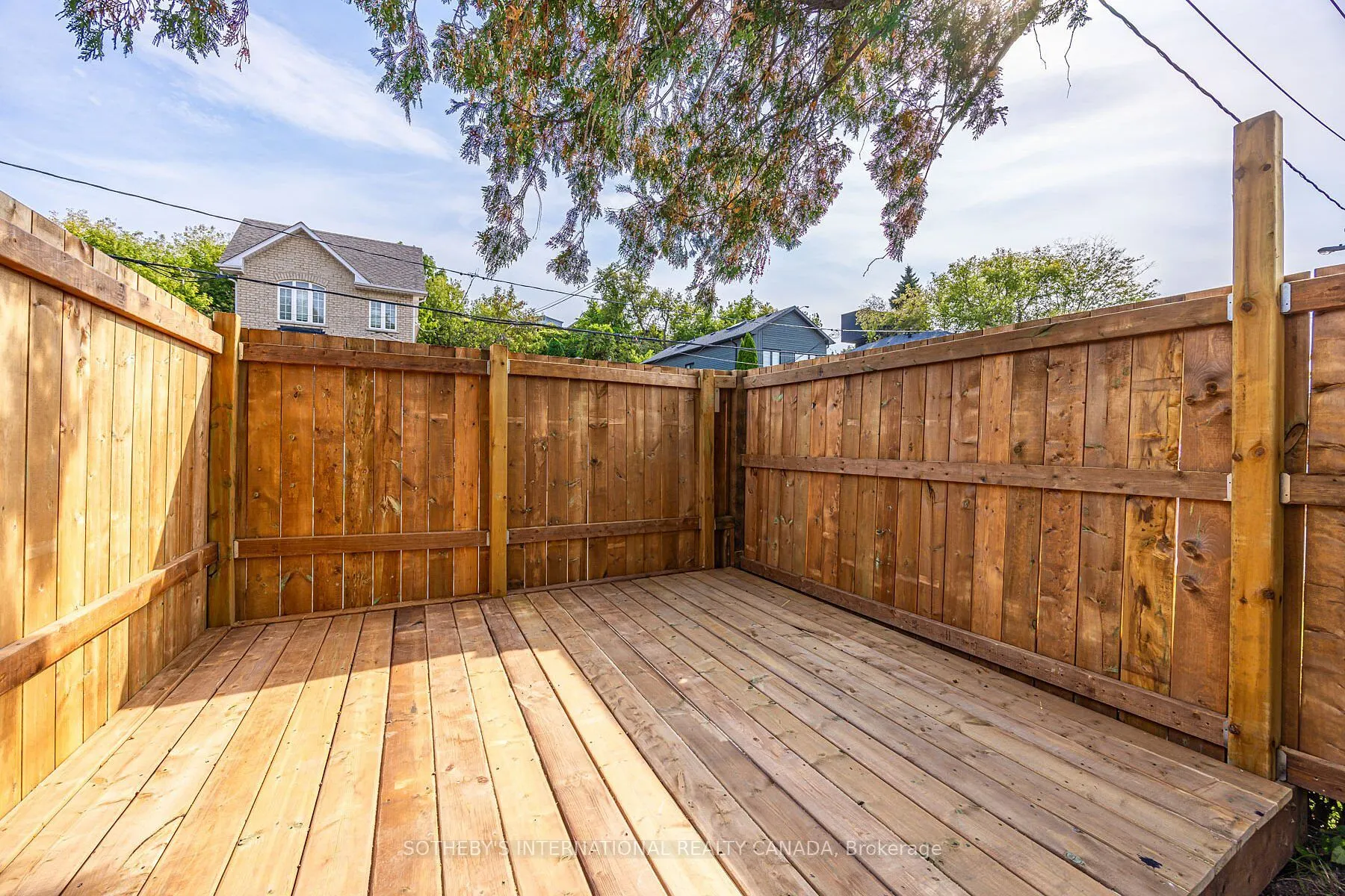70 Dunraven Drive