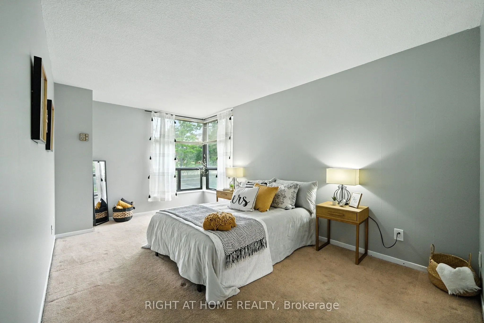 200 Robert Speck Parkway, #201