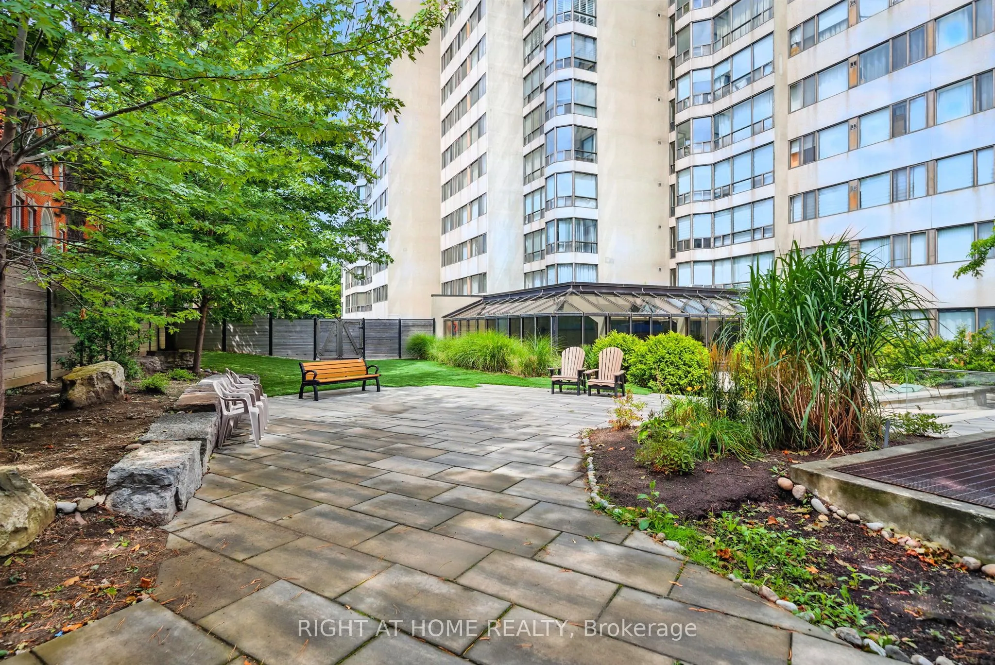 200 Robert Speck Parkway, #201