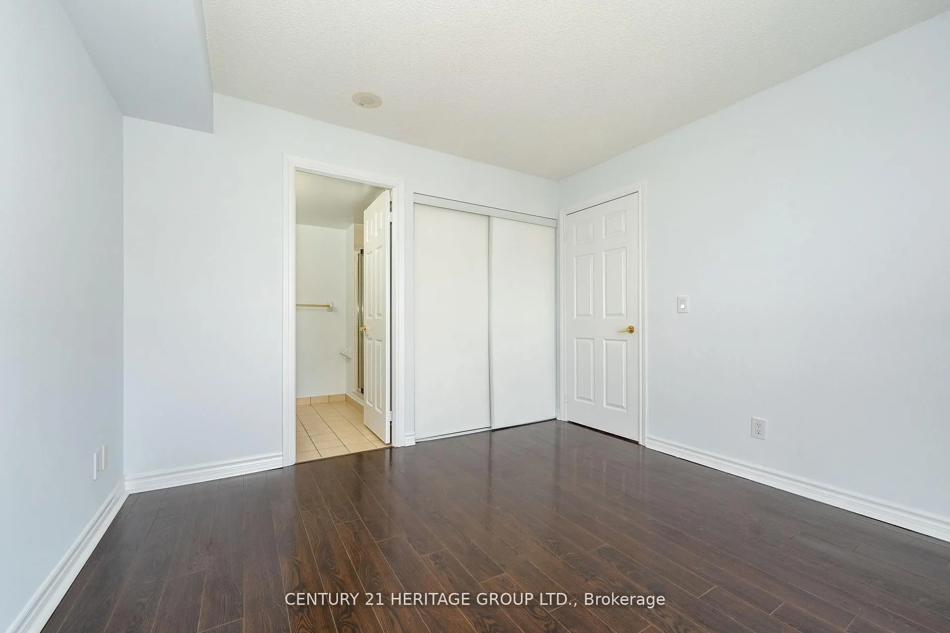 5 Michael Power Place, #2002