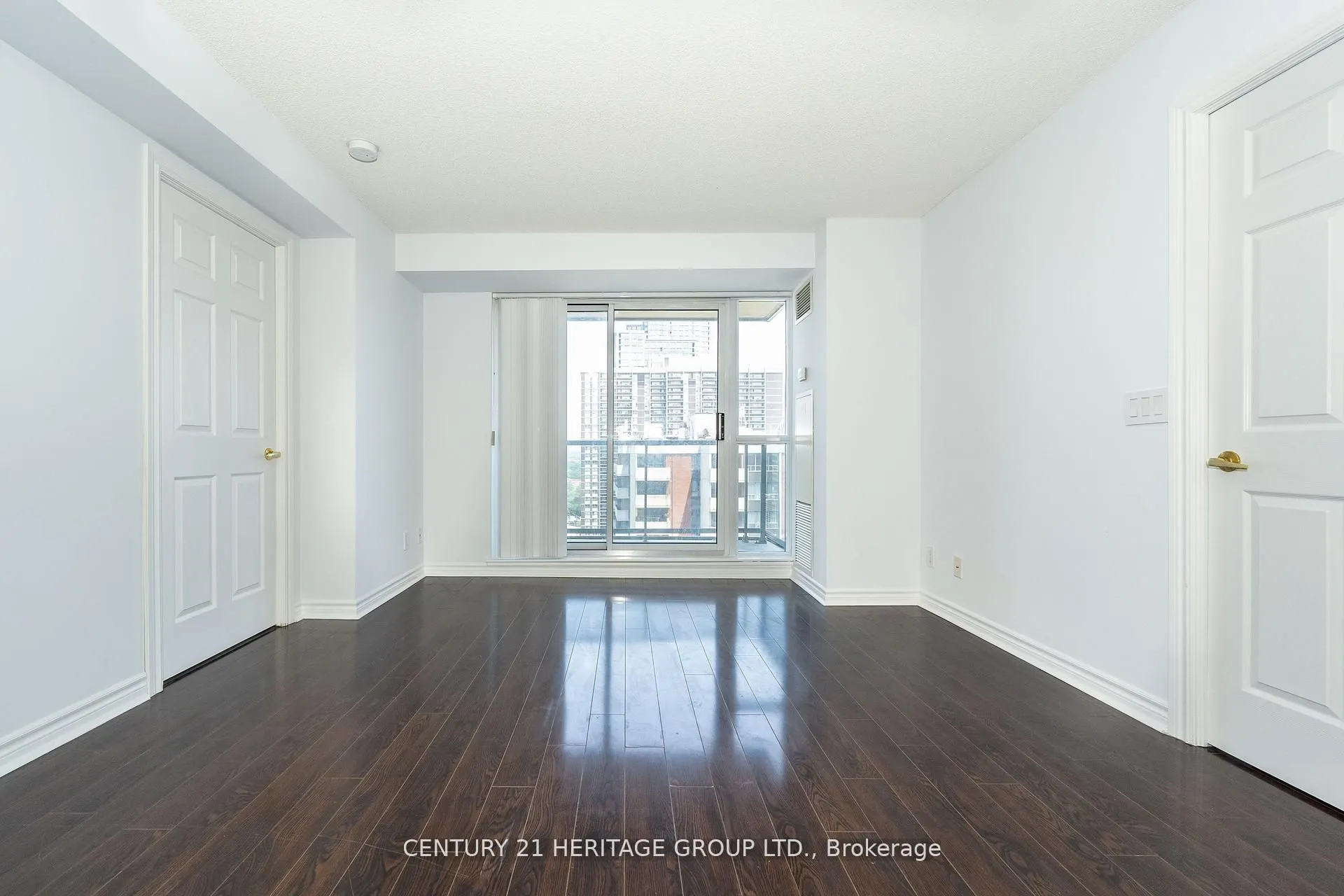 5 Michael Power Place, #2002