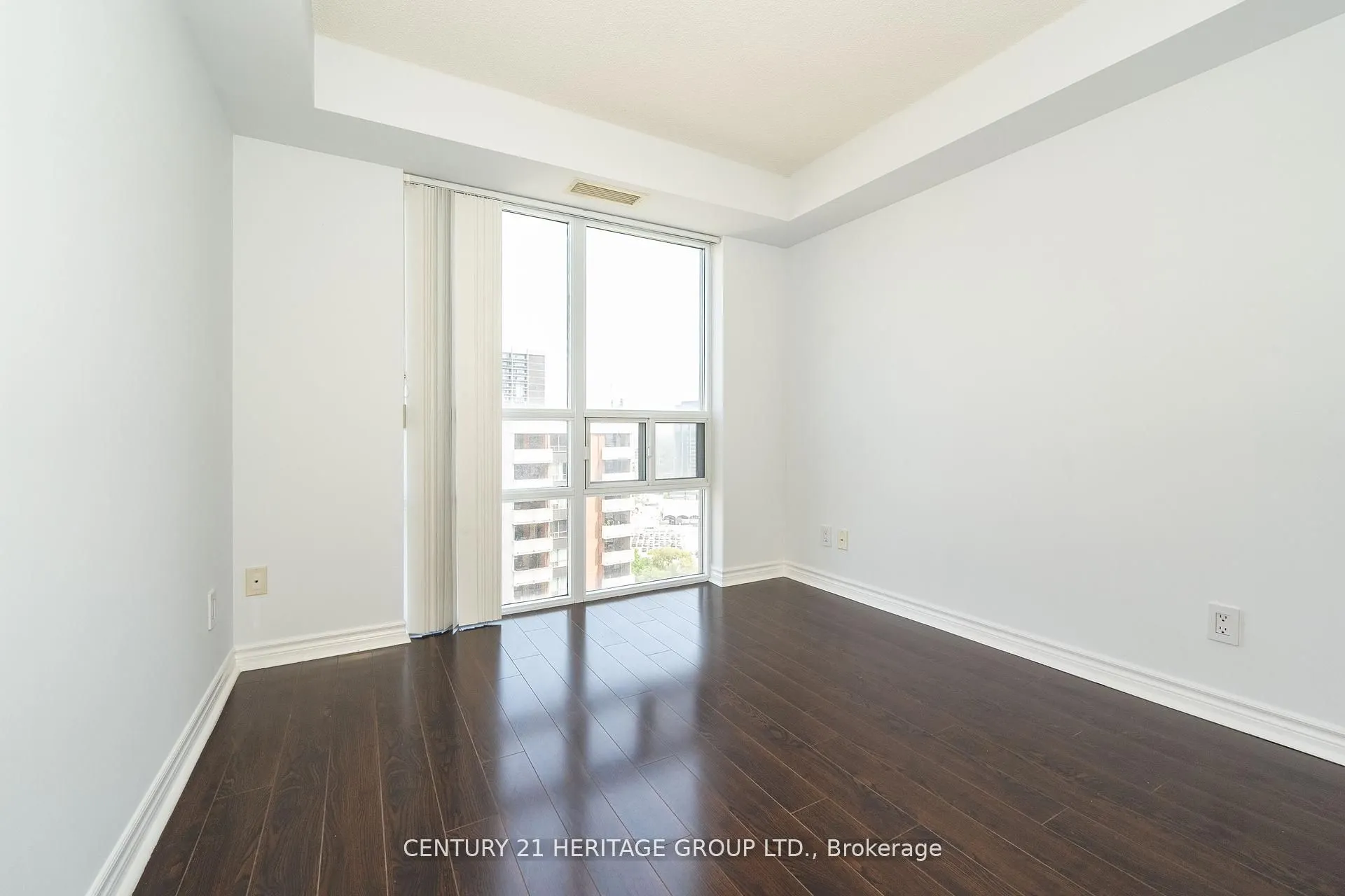 5 Michael Power Place, #2002