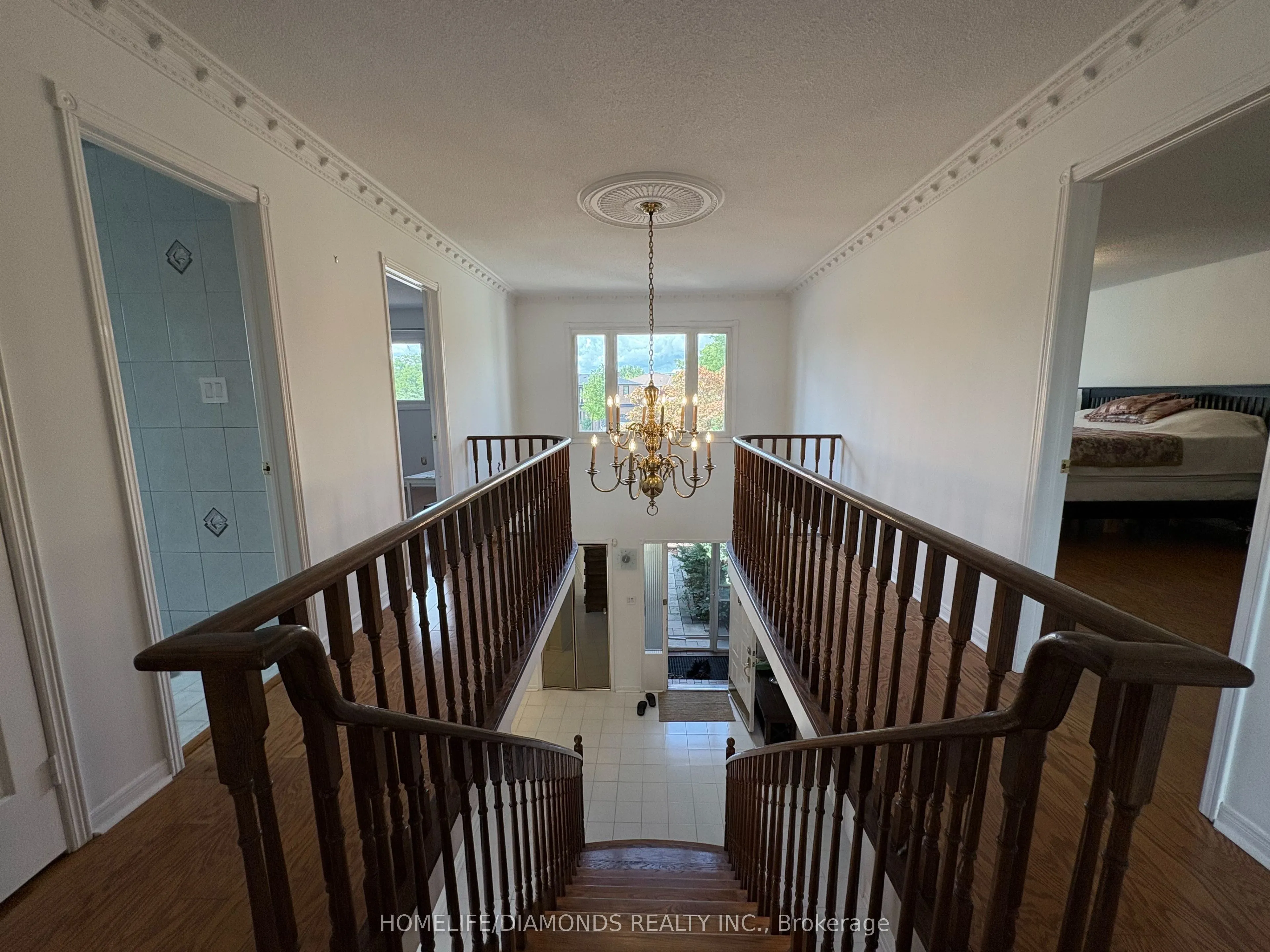 1401 Wakehurst Crescent