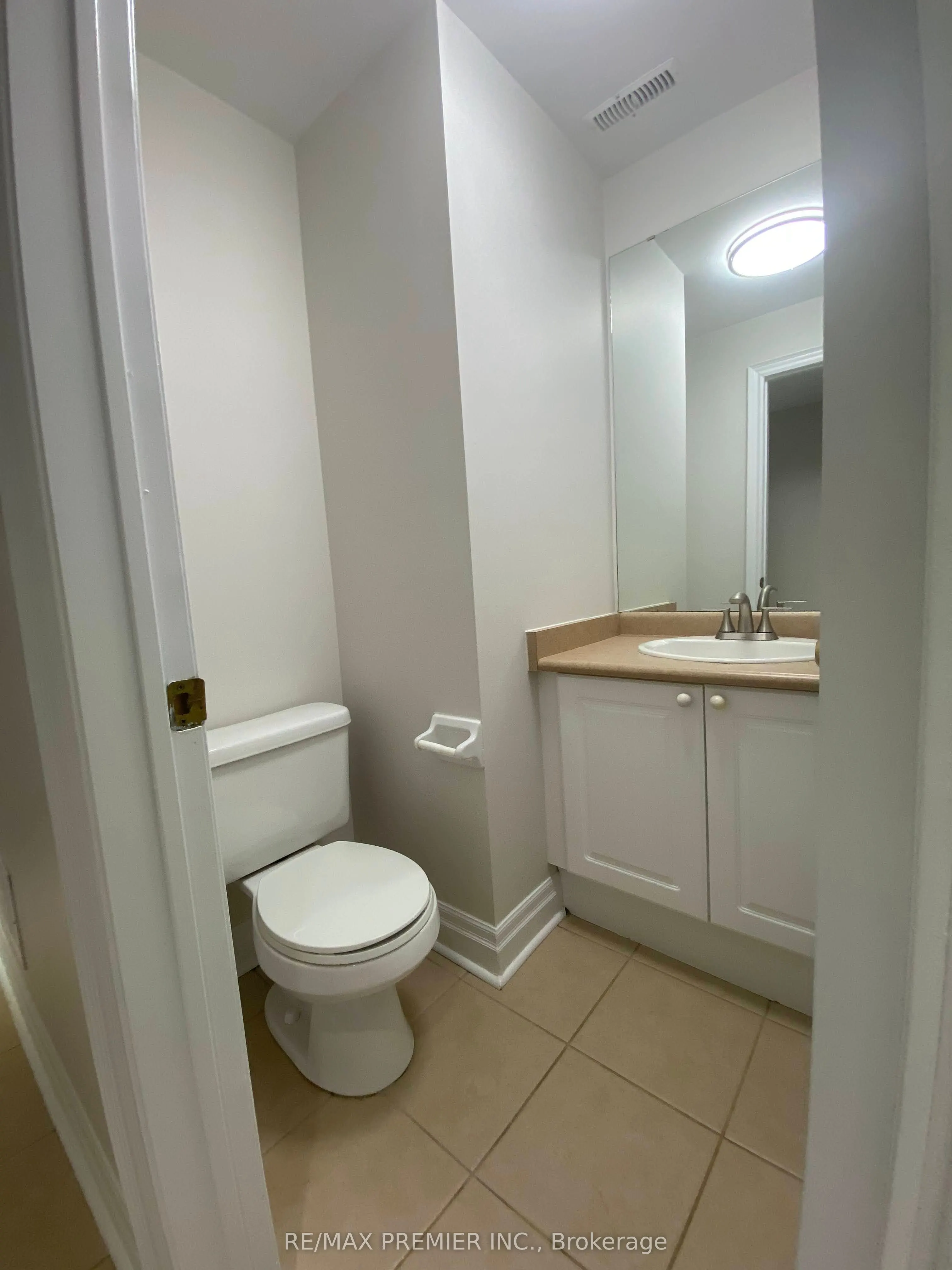 34 Algarve Crescent, #Basement