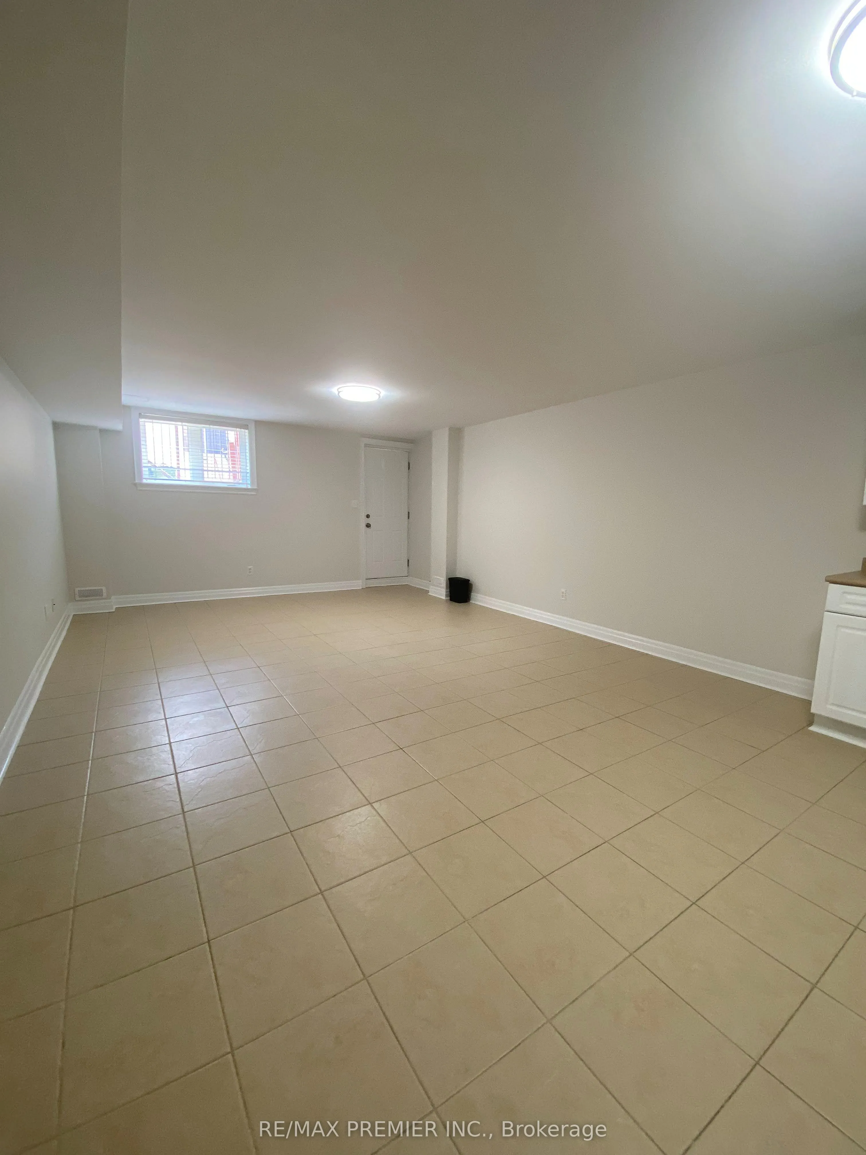 34 Algarve Crescent, #Basement