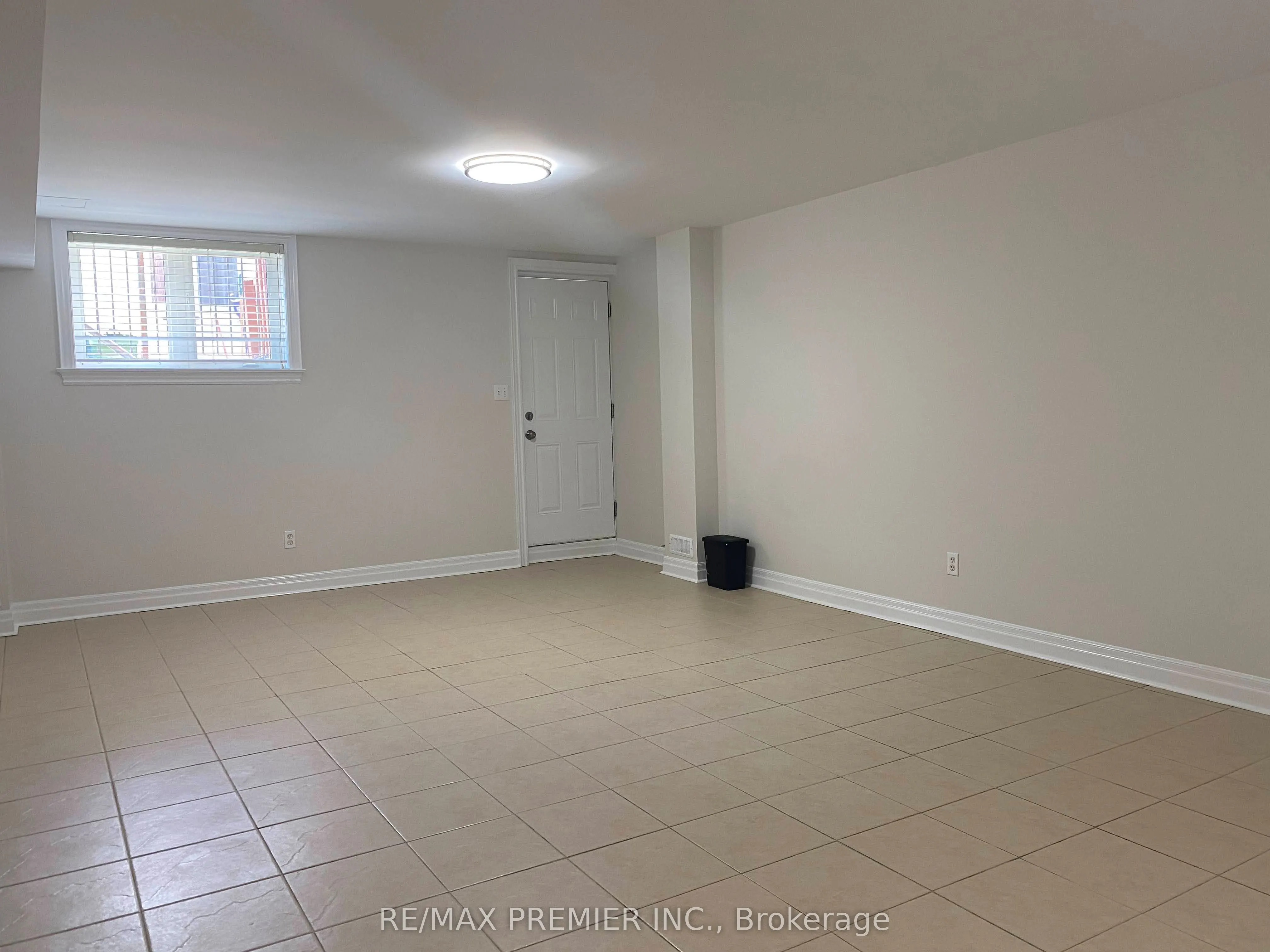 34 Algarve Crescent, #Basement
