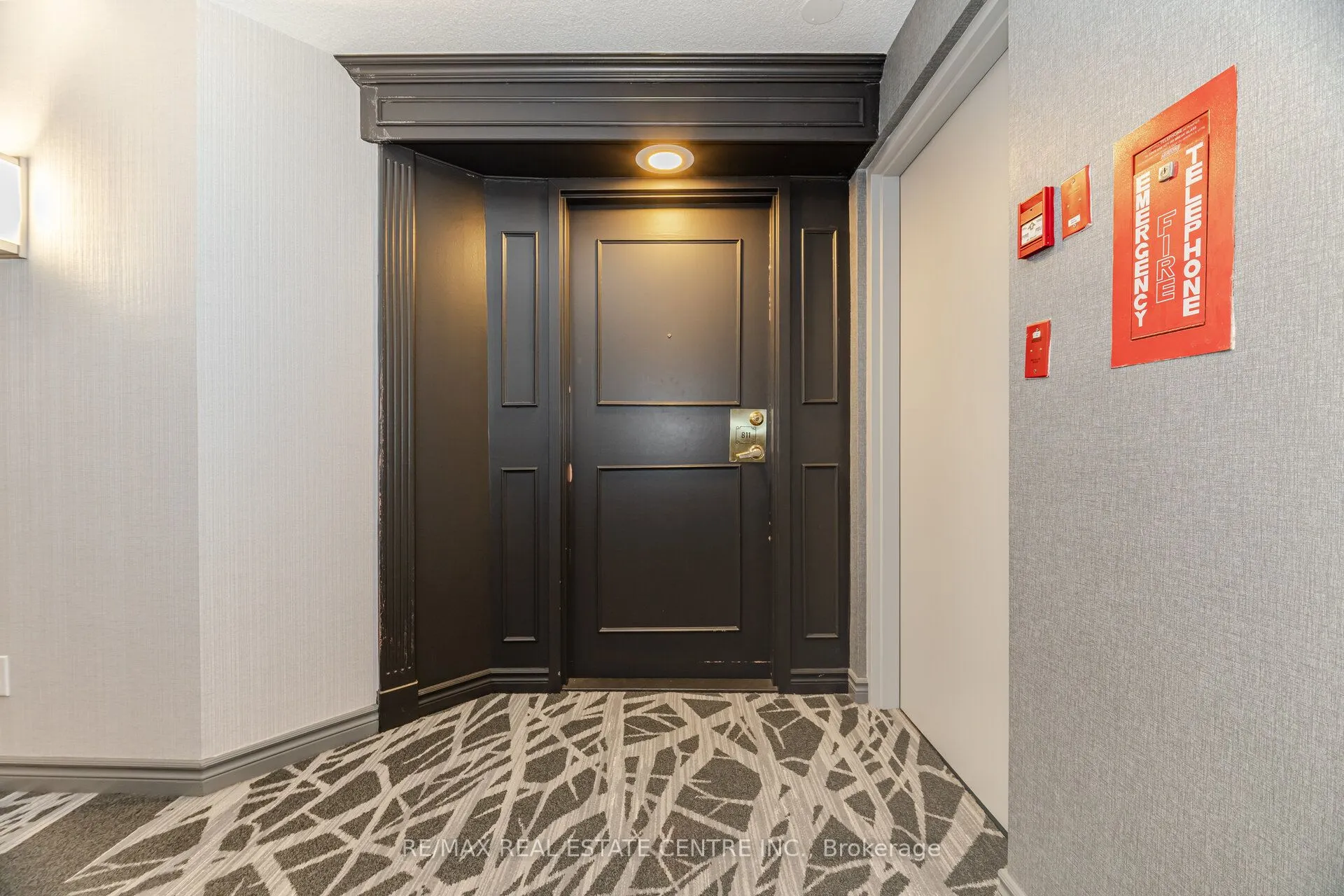 115 Hillcrest Avenue, #811