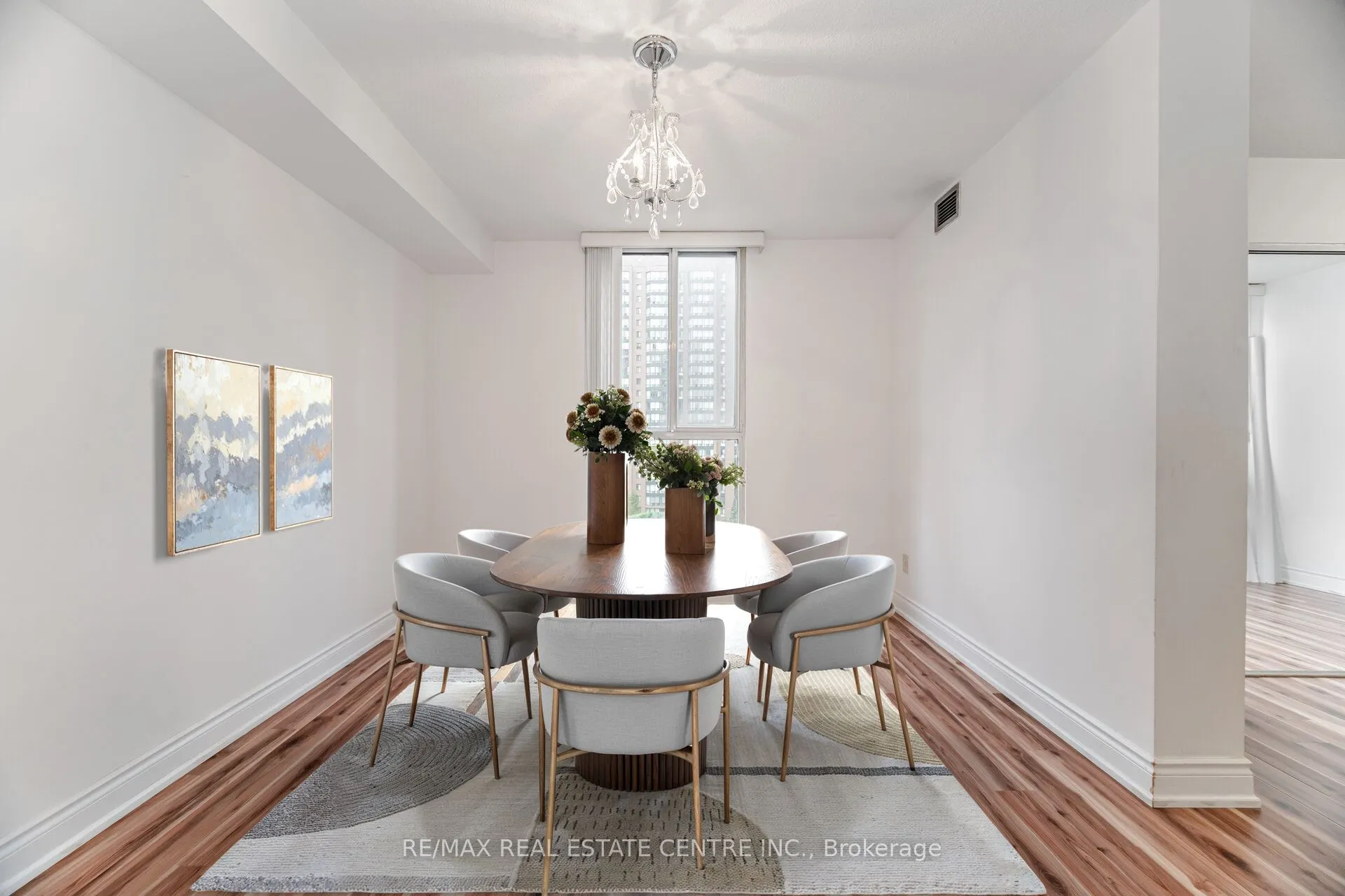 115 Hillcrest Avenue, #811