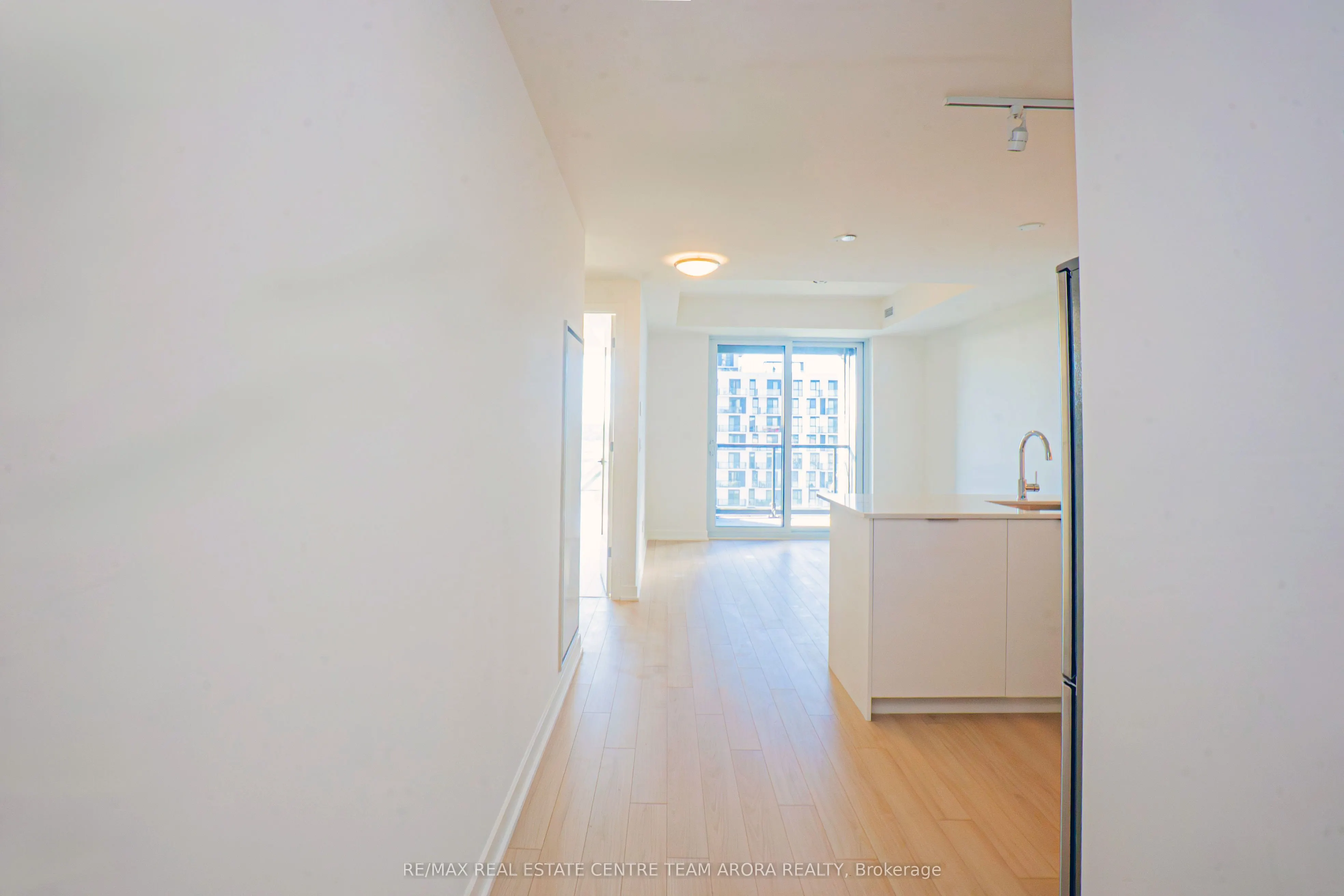 3079 Trafalgar Road, #605