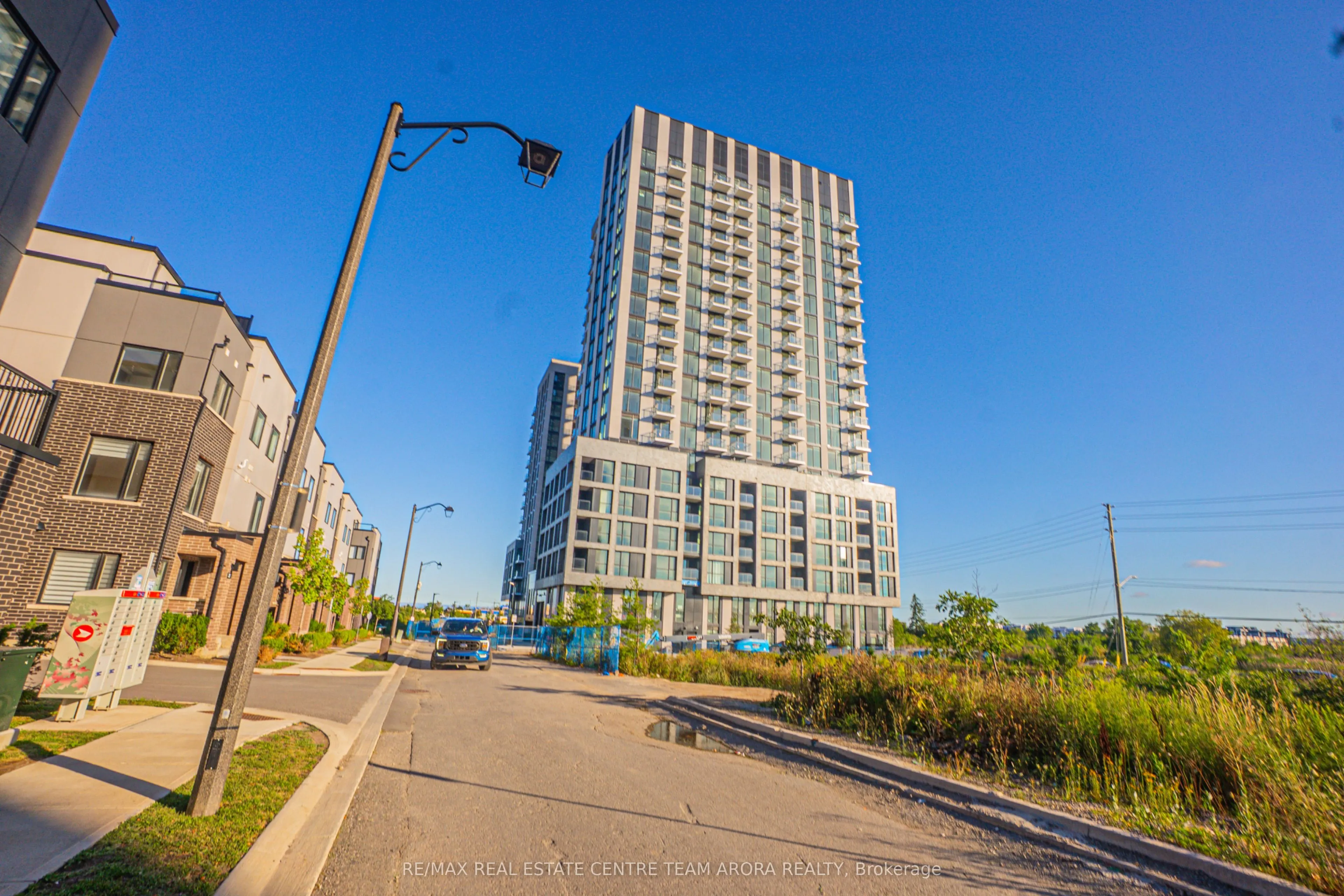 3079 Trafalgar Road, #605