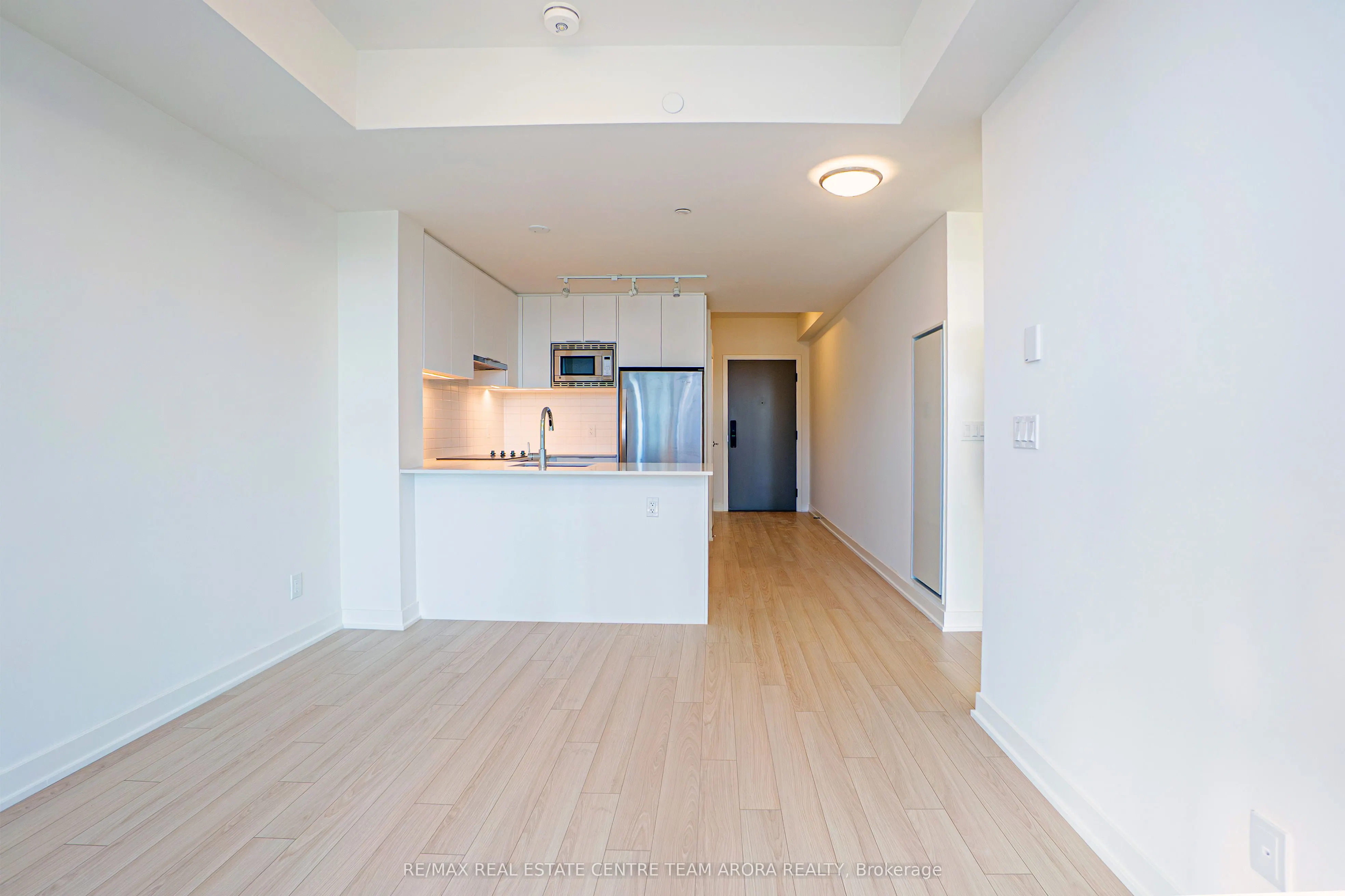 3079 Trafalgar Road, #605