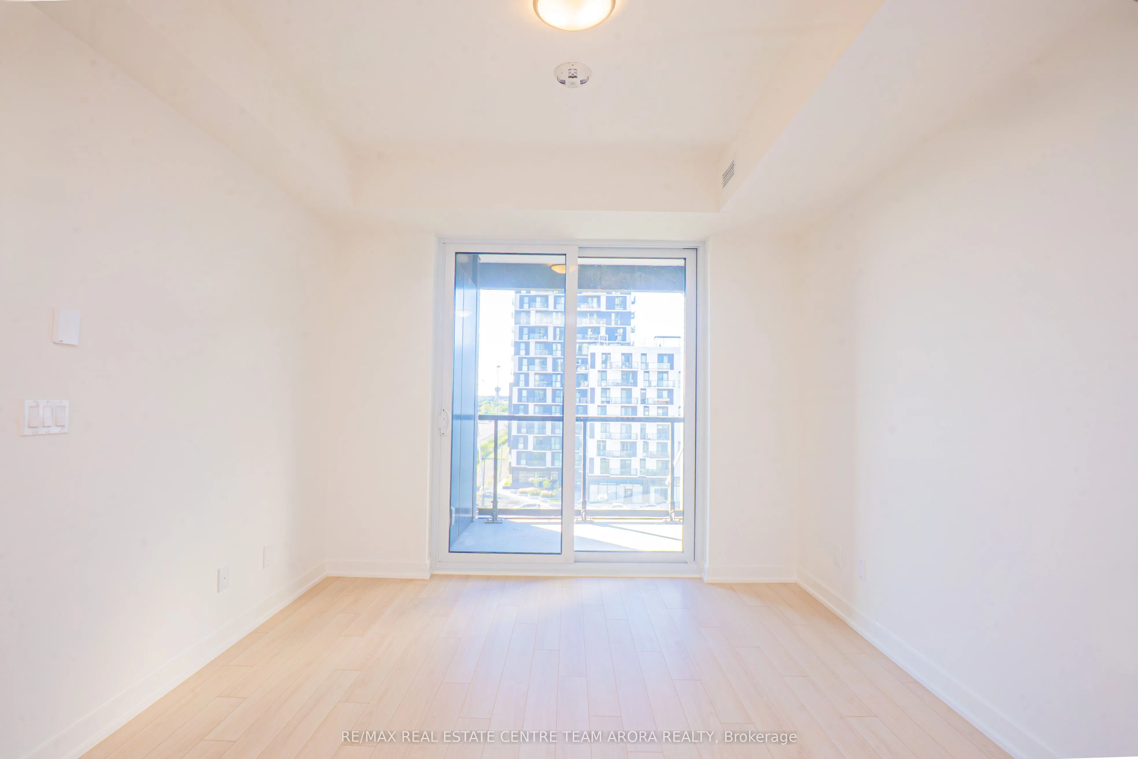 3079 Trafalgar Road, #605