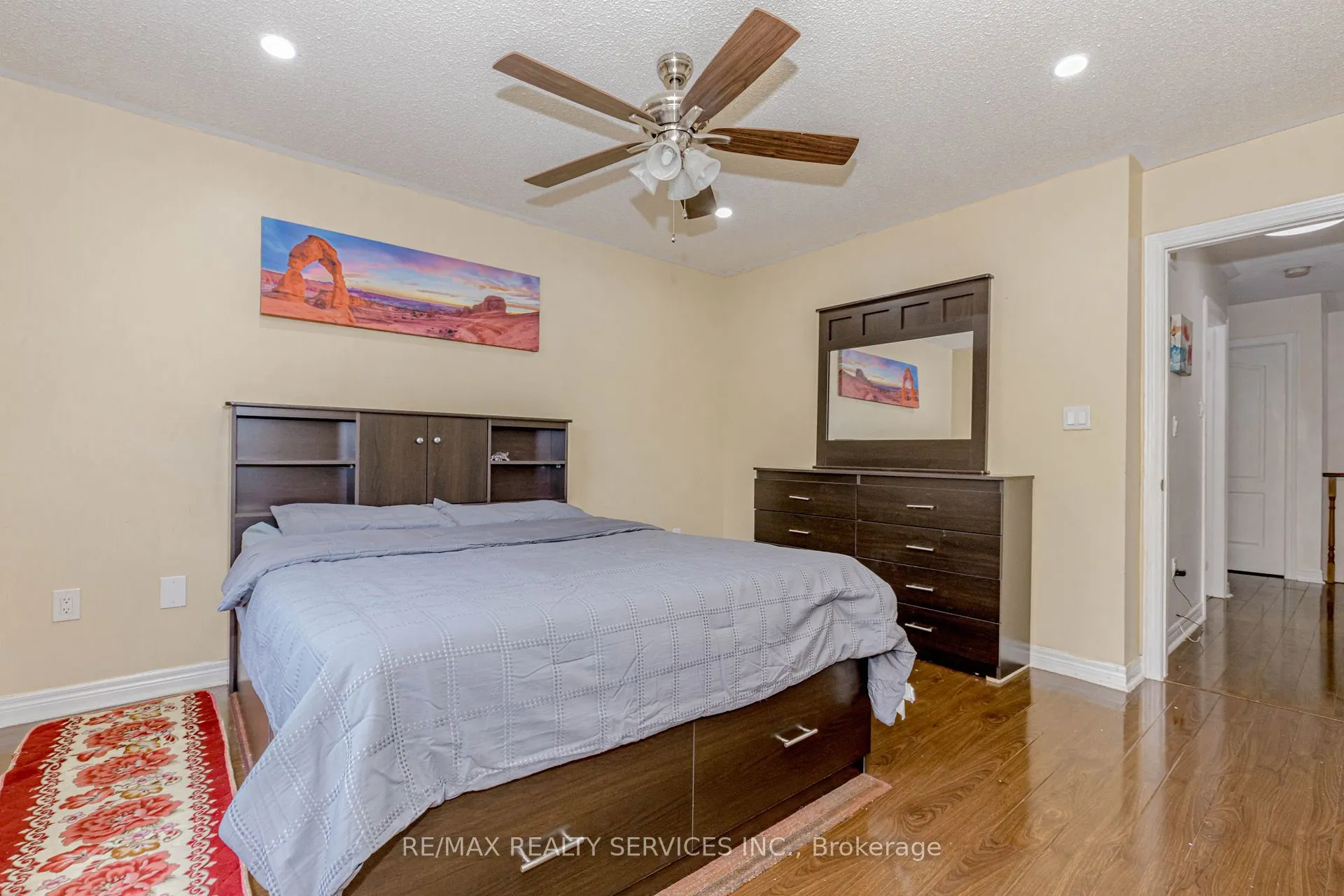 32 Pressed Brick Drive