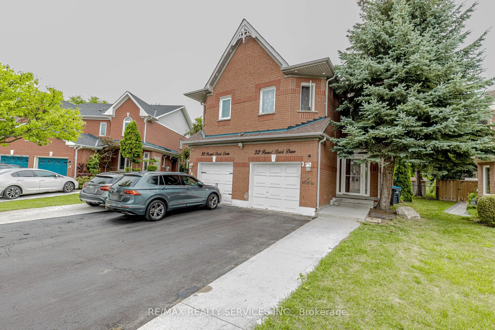 32 Pressed Brick Drive