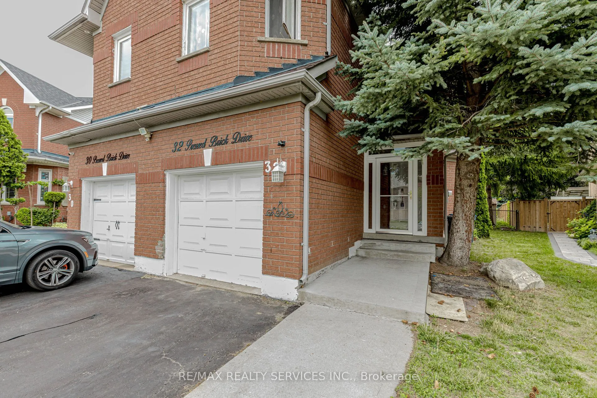 32 Pressed Brick Drive