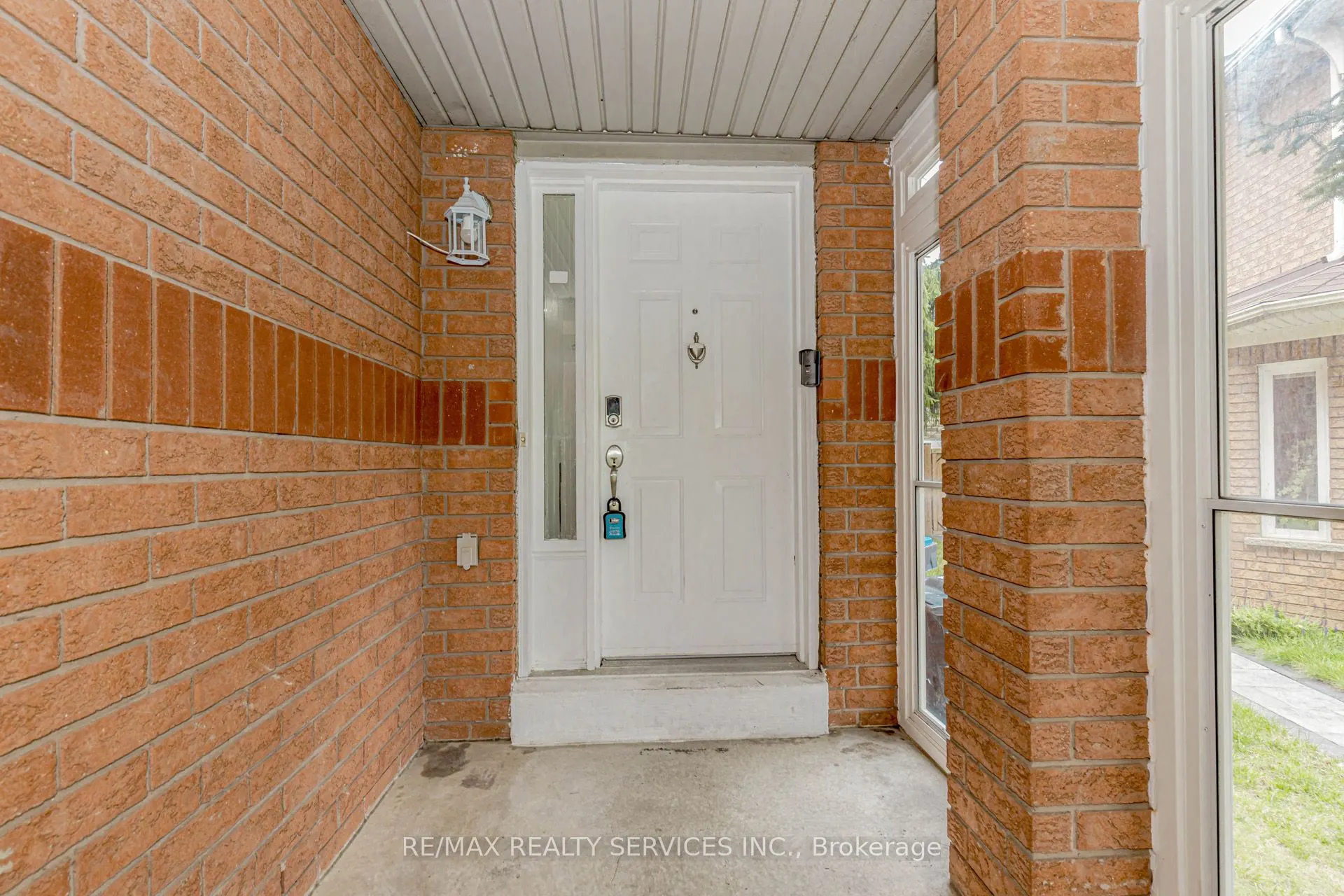 32 Pressed Brick Drive