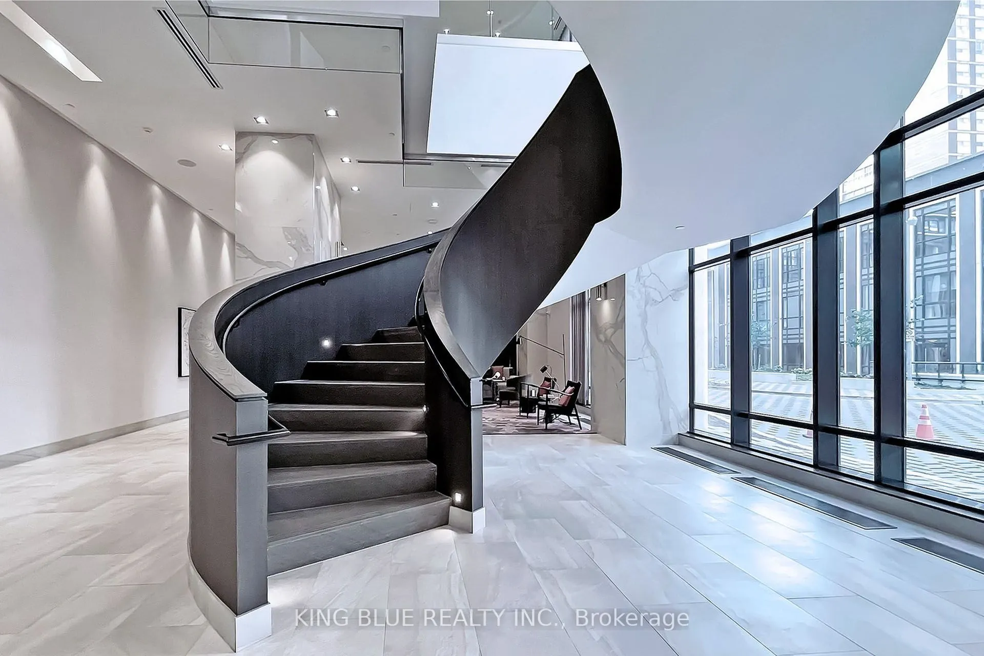 7 Mabelle Avenue, #2103