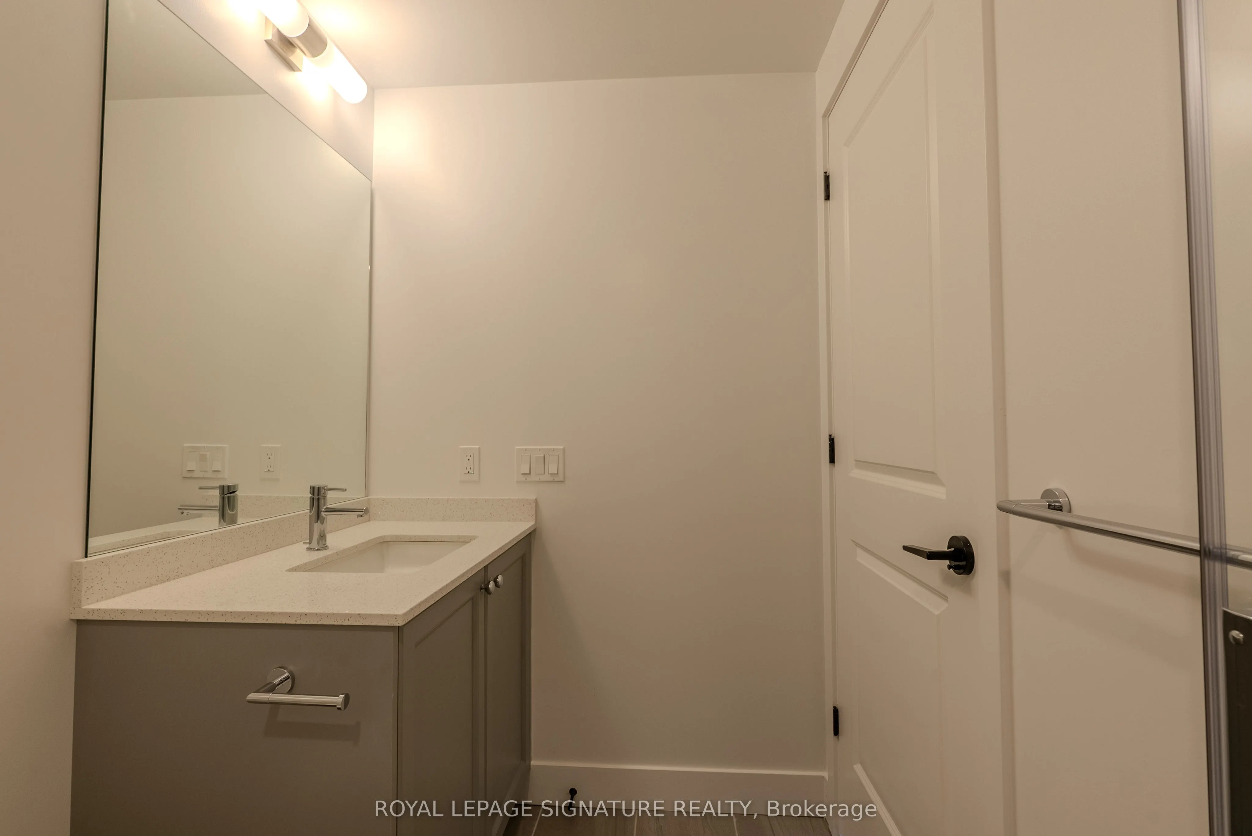 2343 Khalsa Gate, #611