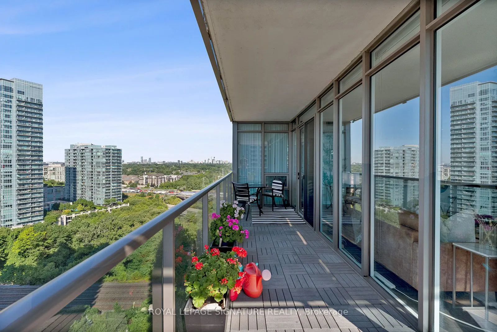 90 Park Lawn Road, #2005
