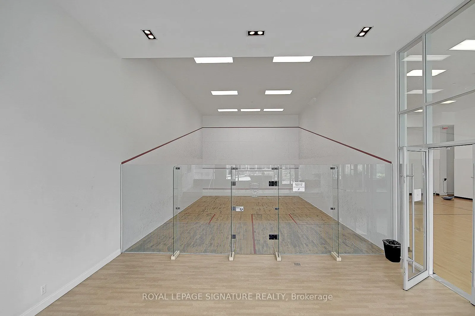 90 Park Lawn Road, #2005