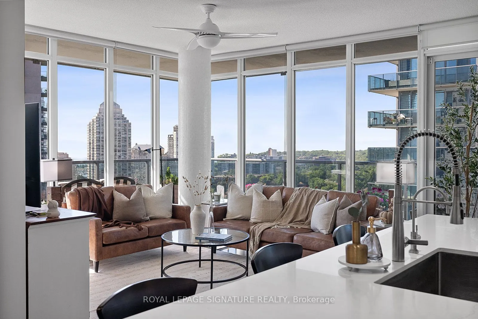 90 Park Lawn Road, #2005